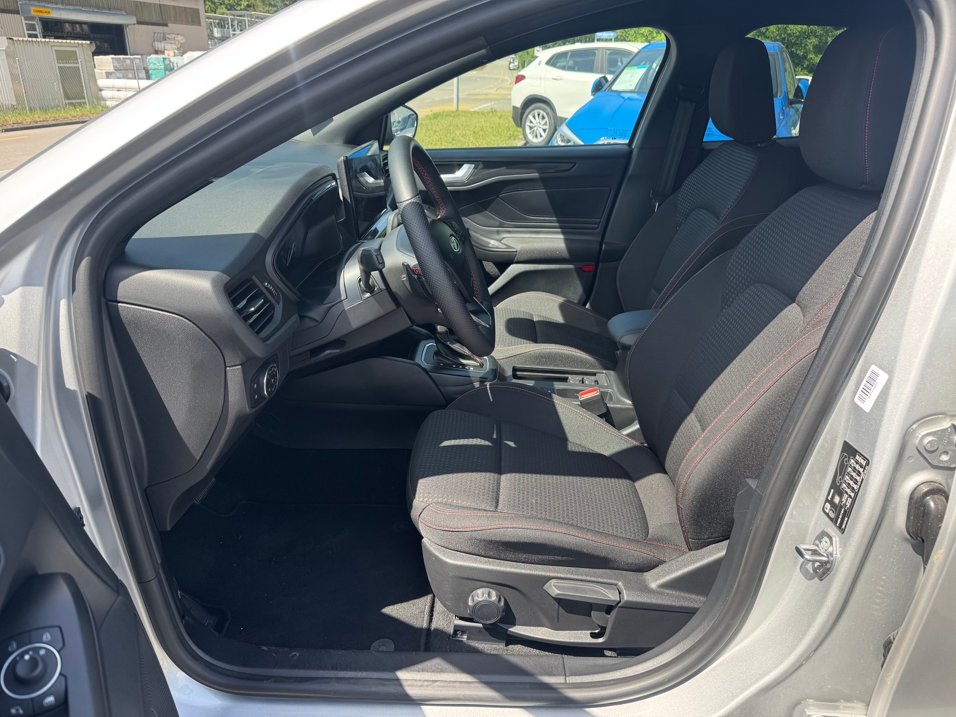 FORD Focus 1.0 MHEV ST-Line X Automat-image-10