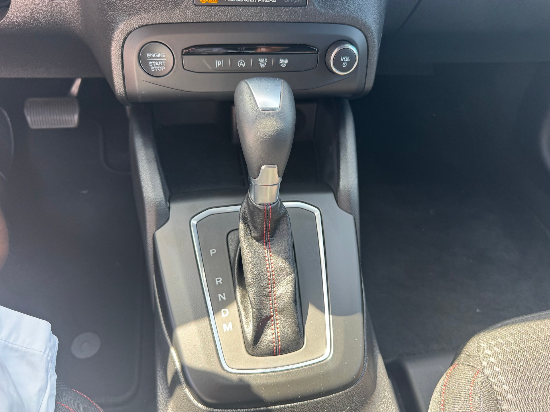 FORD Focus 1.0 MHEV ST-Line X Automat-image-23