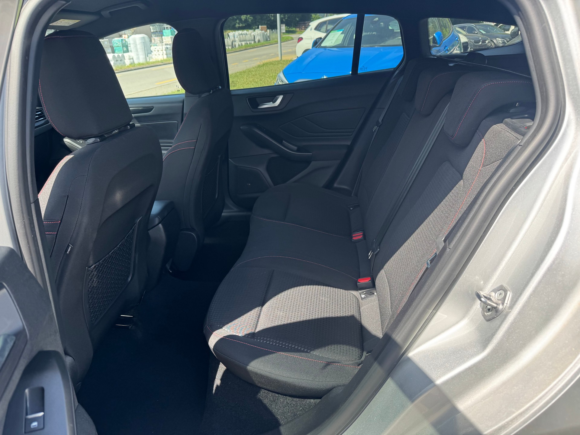FORD Focus 1.0 MHEV ST-Line X Automat-image-8