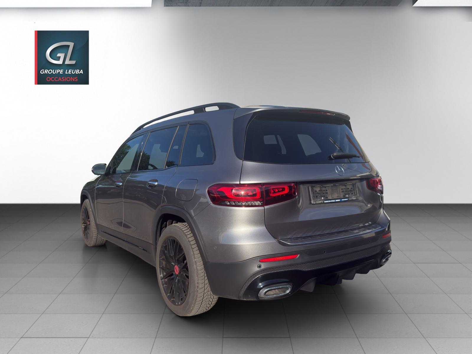 MERCEDES-BENZ GLB 250 AMG Line 8G-Tronic-showroom-element-3