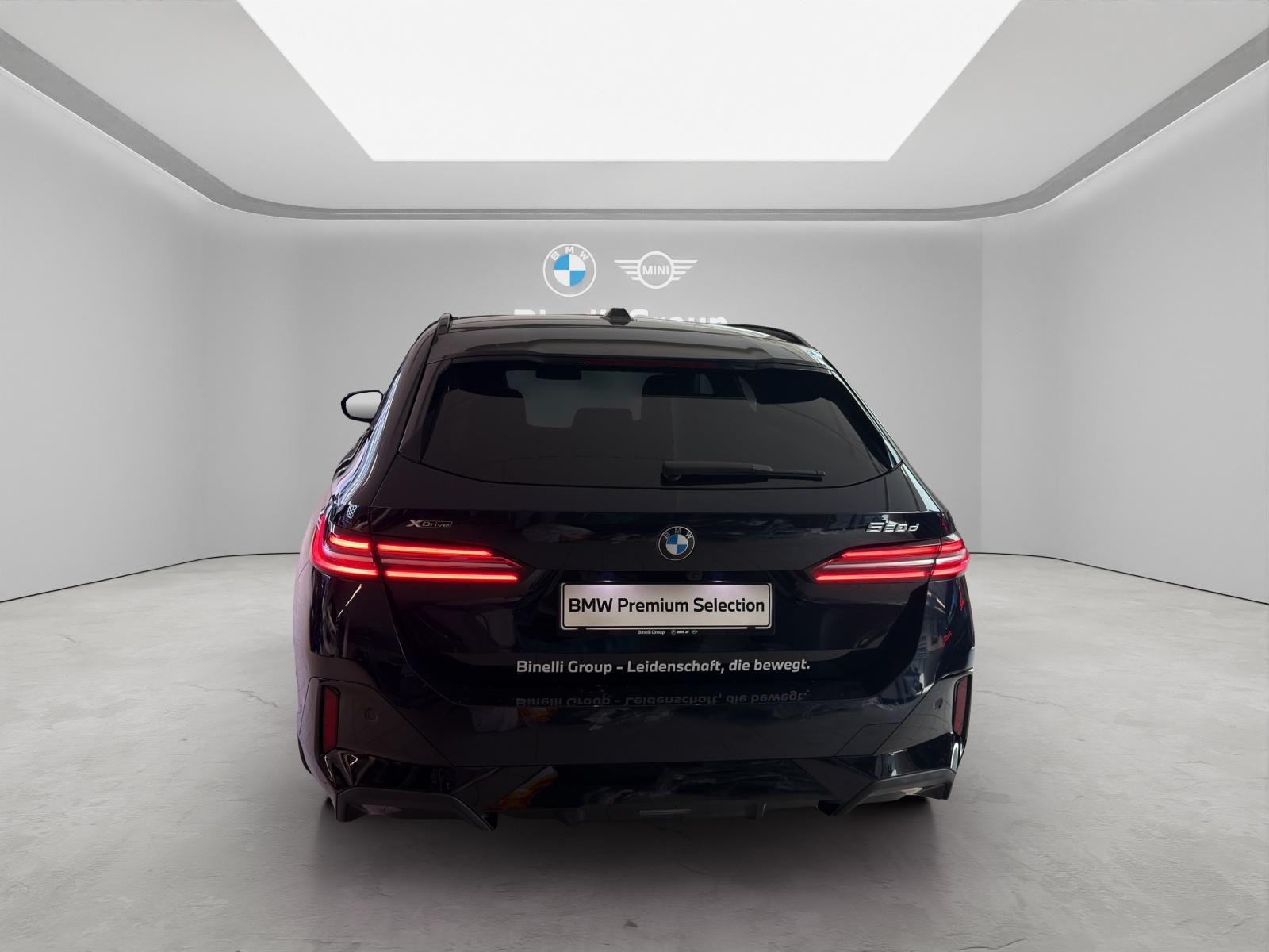 BMW 520d xDrive Touring M-SportPaket-showroom-element-3