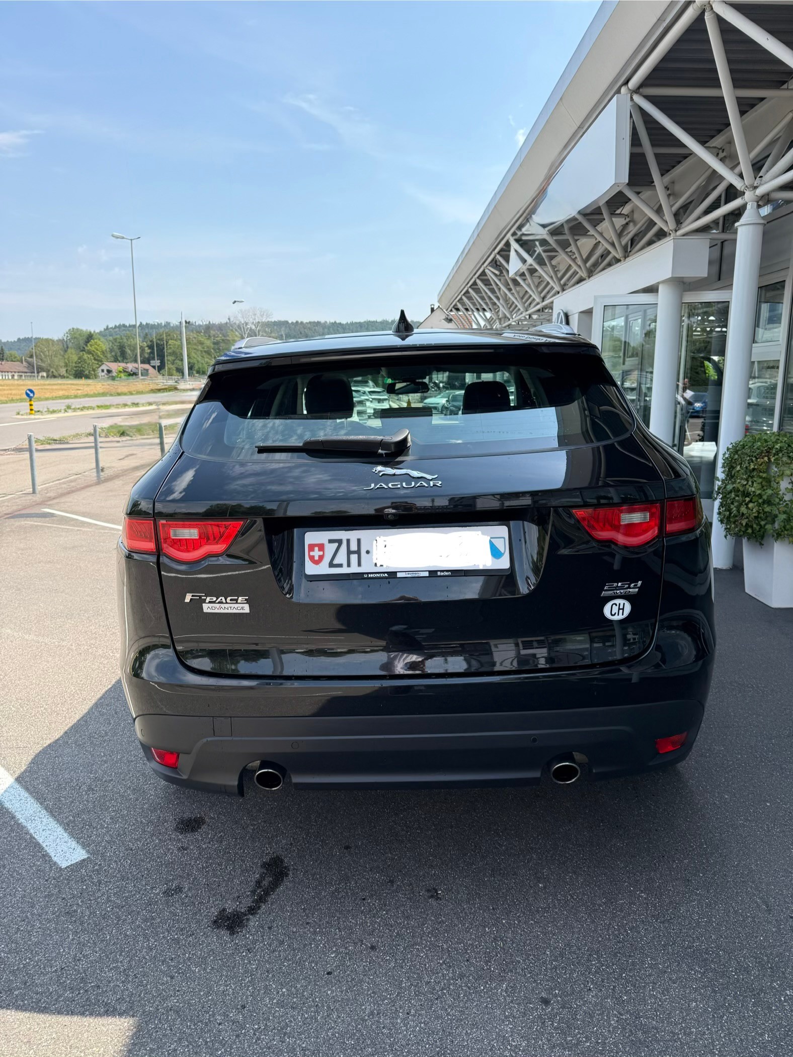 JAGUAR 2.0 D 240 Advantage AWD-image-3