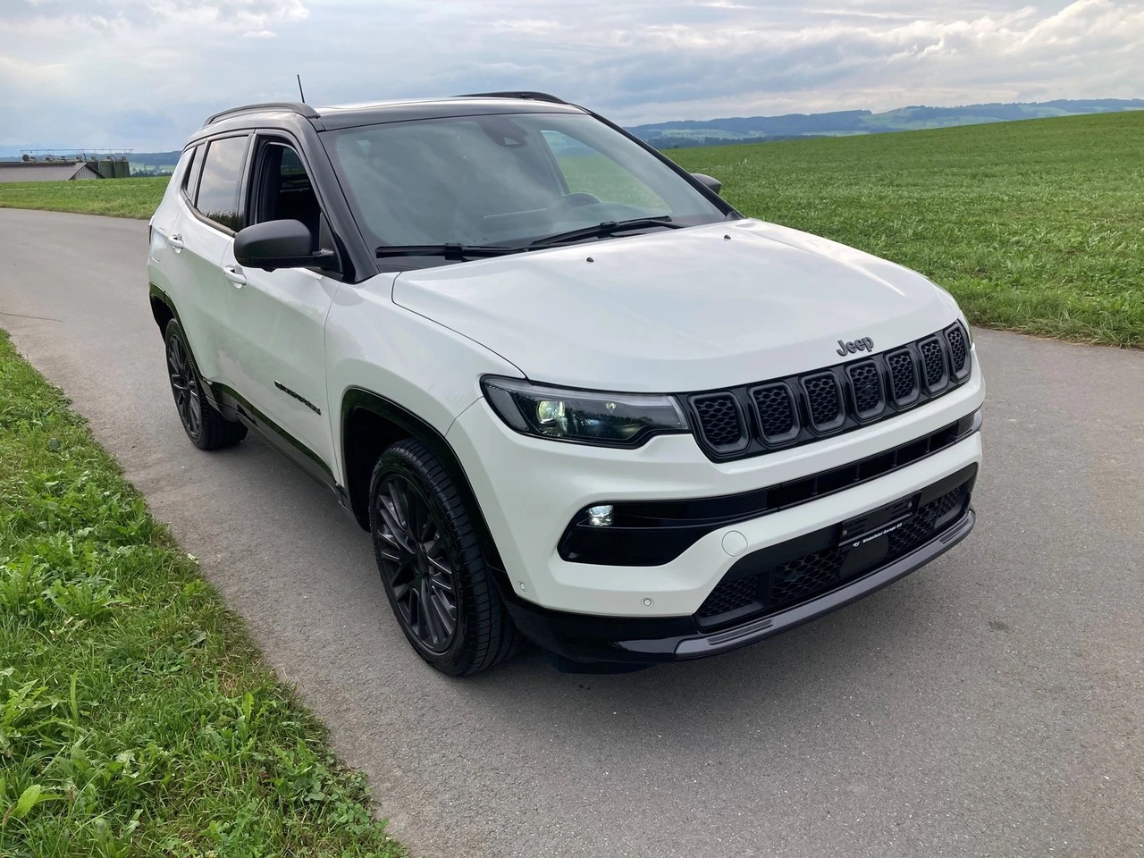 JEEP Compass 1.3 Turbo 80th Anniversary DKG-showroom-element-1