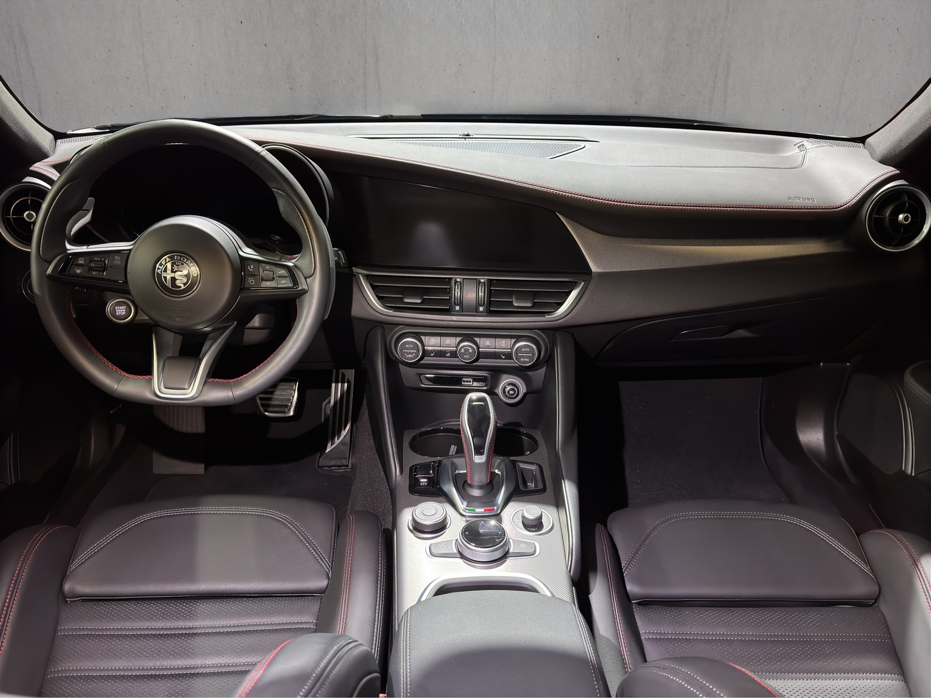 ALFA ROMEO Giulia 2.0 Competizione Q4 AT8 "ADAS Pack Plus"-image-10