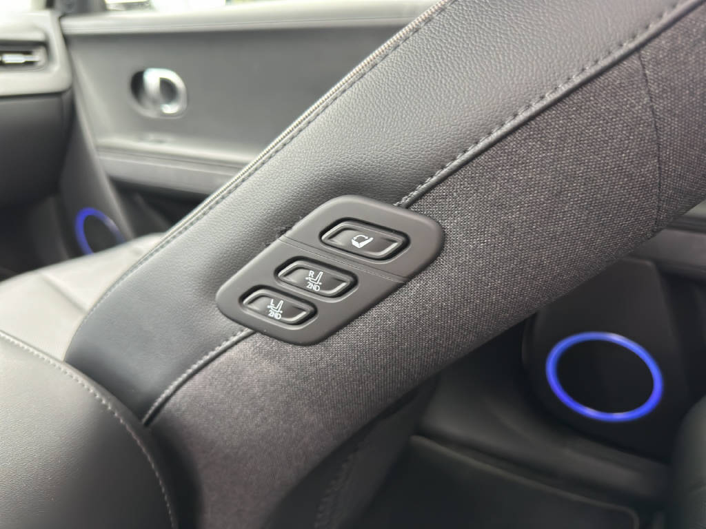HYUNDAI IONIQ 5 First Edition 73 KWH 4WD-image-18
