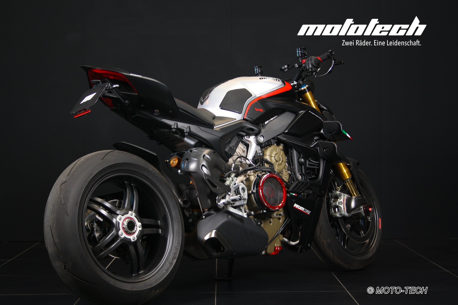 DUCATI Streetfighter V4 SP-showroom-element-2