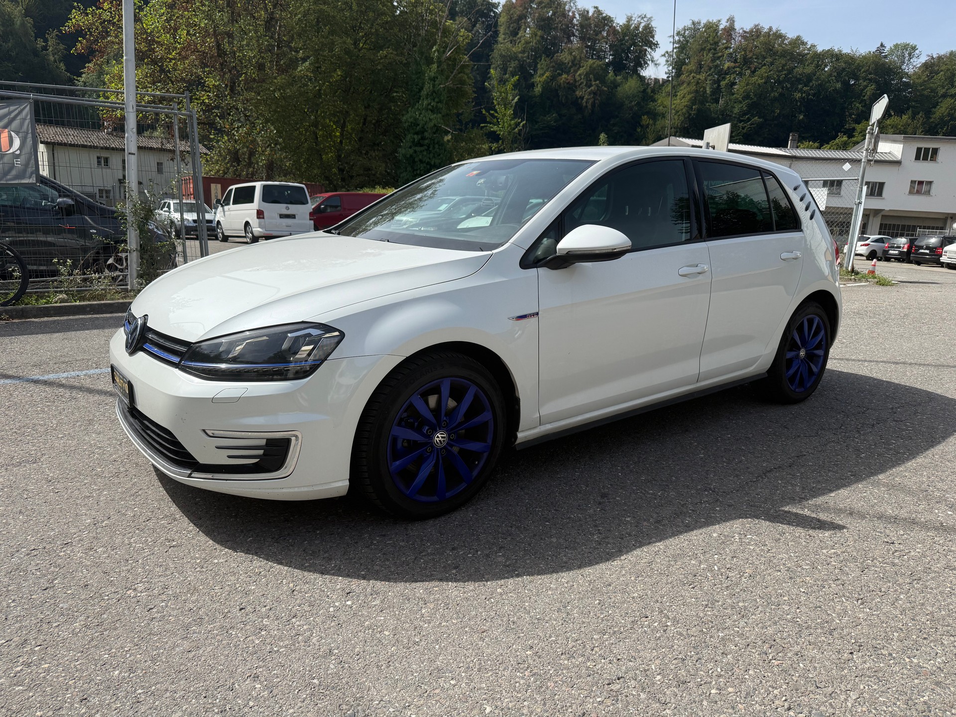 VW Golf 1.4 TSI GTE DSG-showroom-element-2