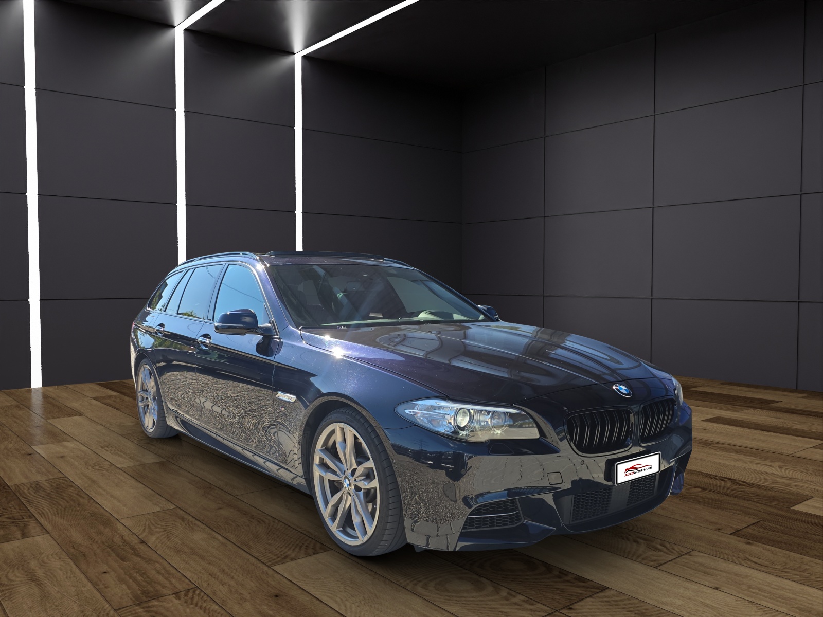 BMW M550d Touring xDrive Steptronic-showroom-element-1