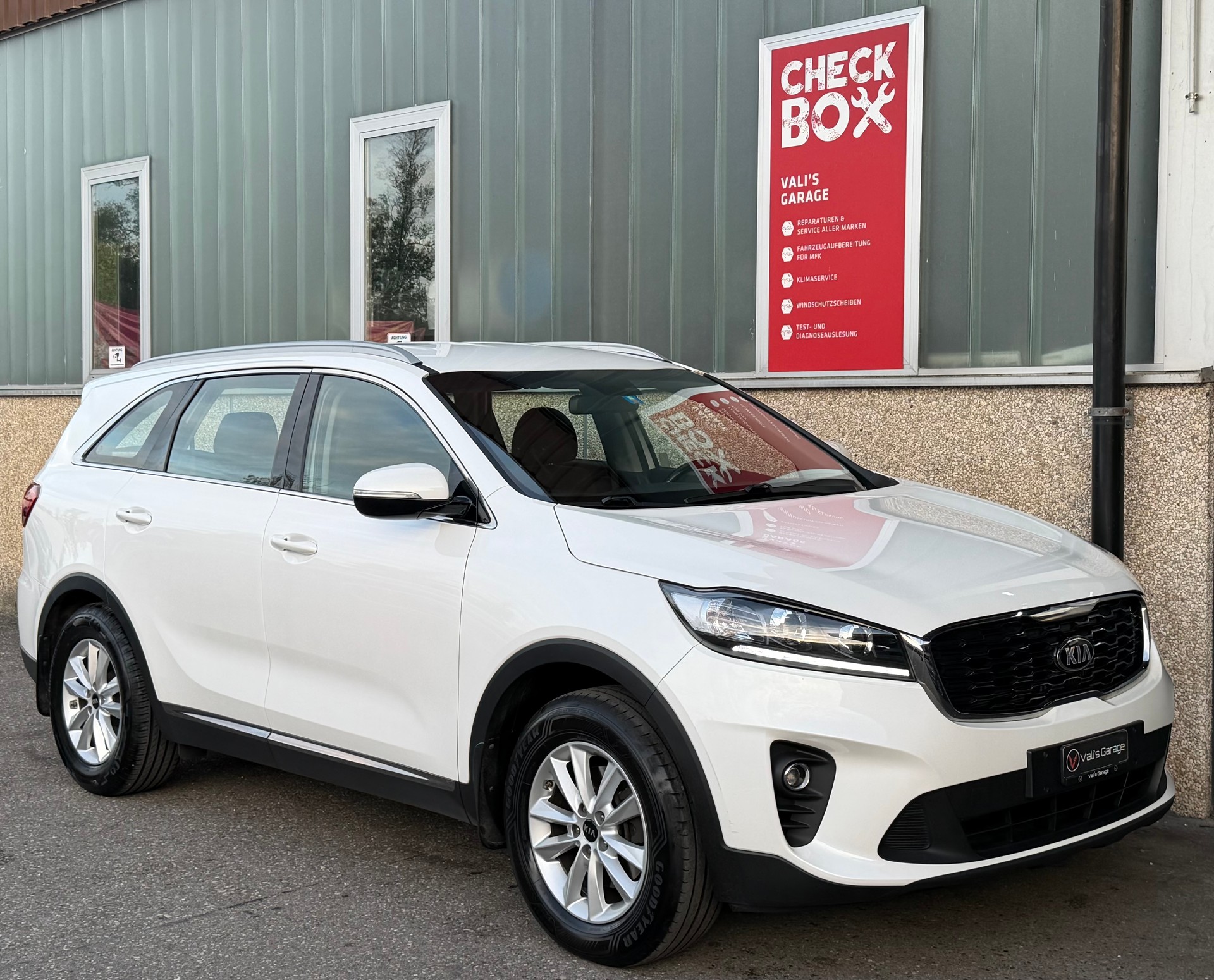 KIA Sorento 2.2 CRDI Trend Active 5P. Automatic 3000kg Anhängelast-image-3