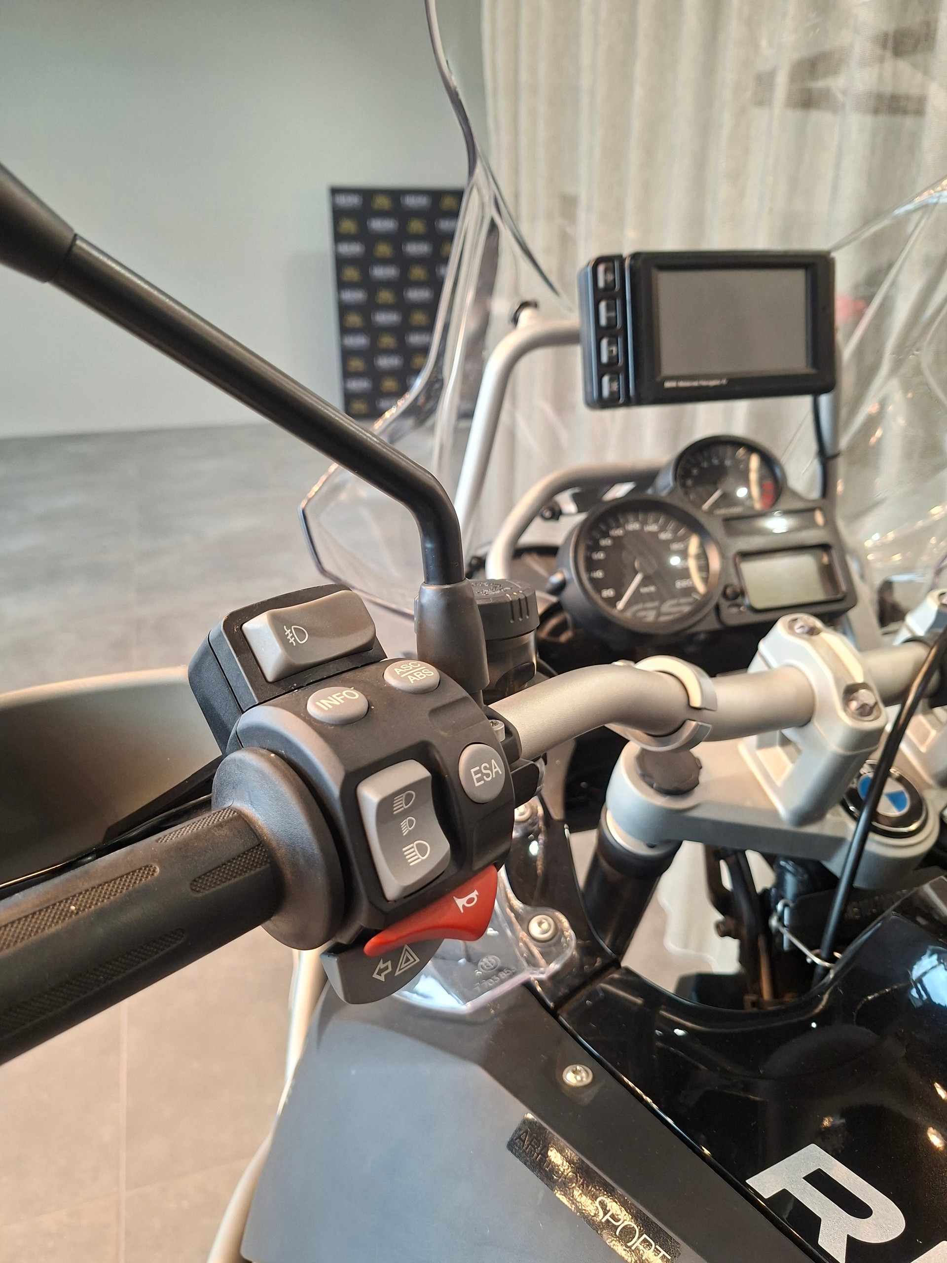 BMW R 1200 GS Adventure ABS-image-10