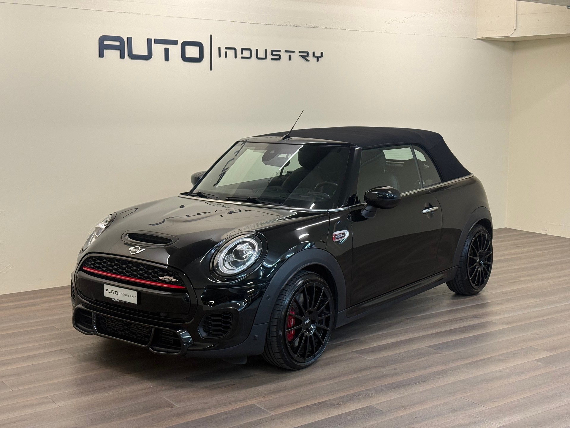MINI Cooper John Cooper Works Cabriolet Steptronic-showroom-element-2