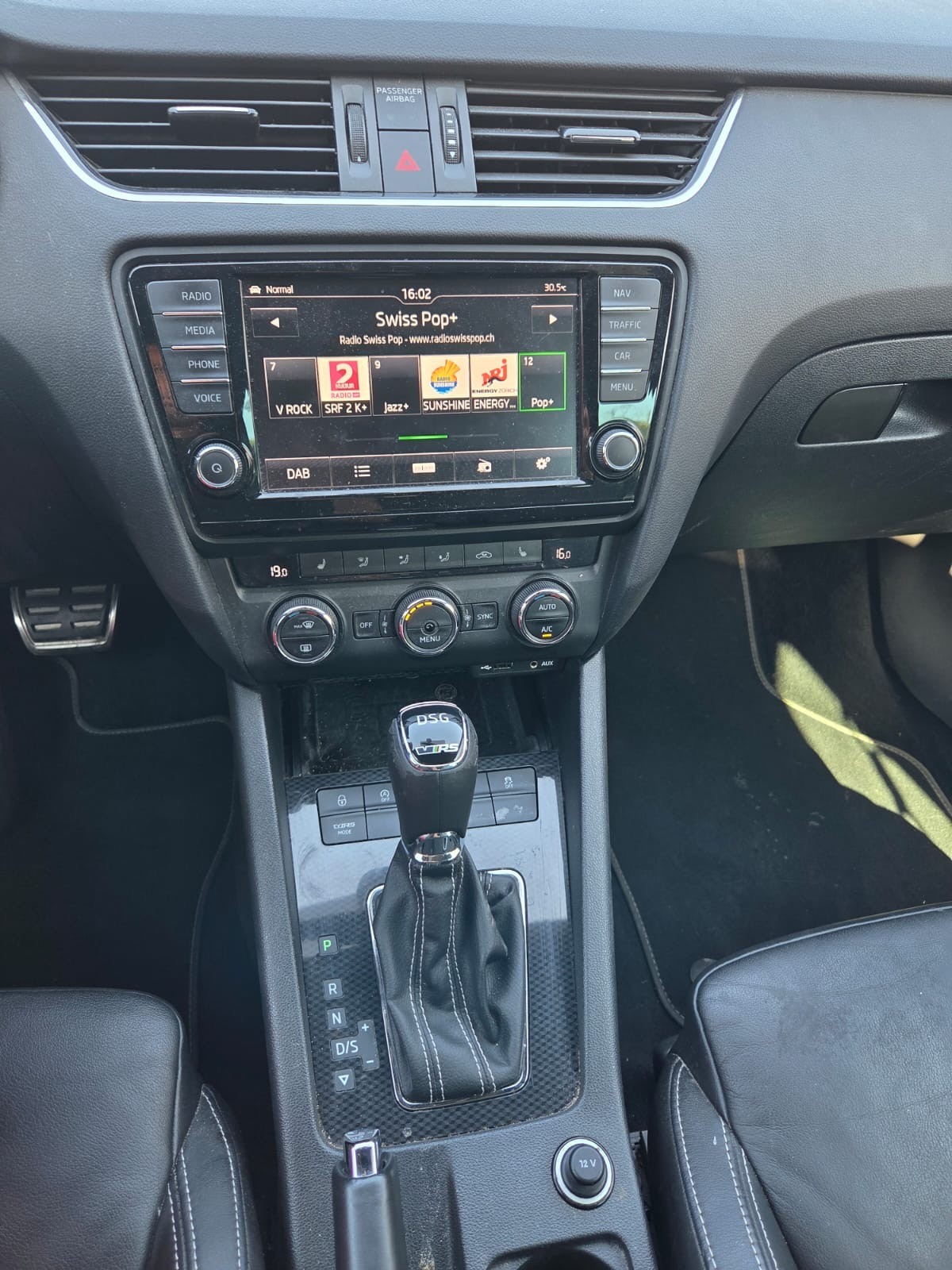 SKODA Octavia Combi 2.0 TSI RS DSG-image-12
