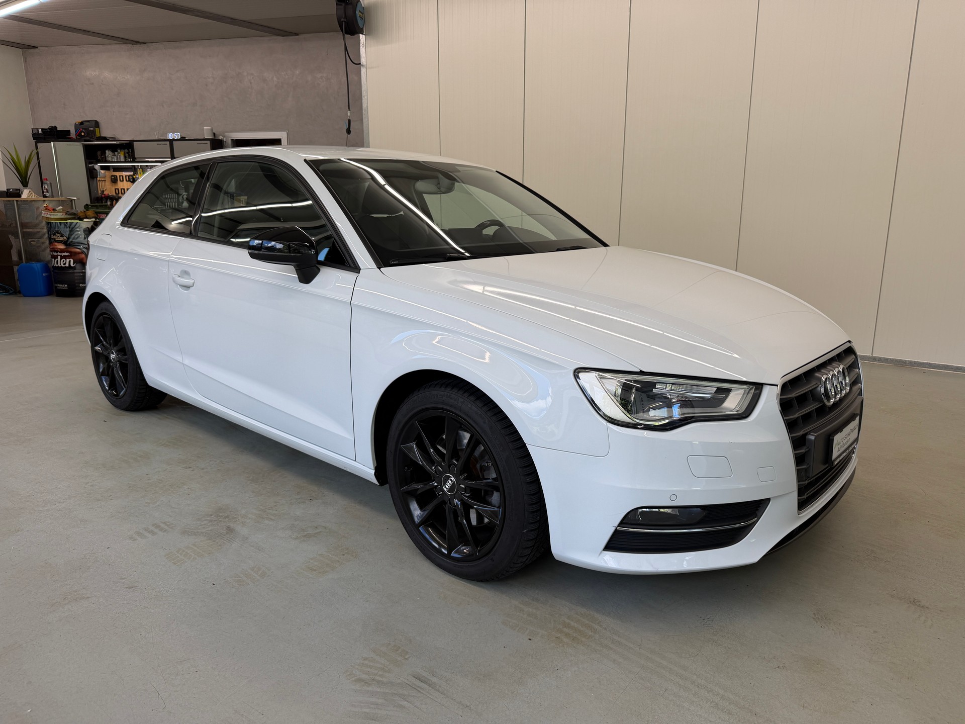 AUDI A3 1.8 TFSI Attraction S-tronic-showroom-element-1