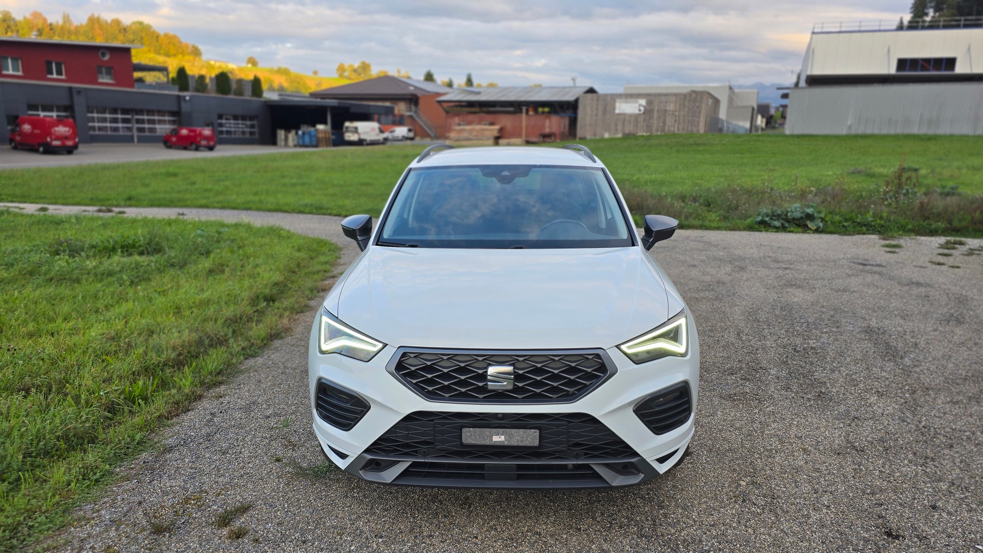 SEAT 2.0 TSI FR 4Drive DSG-image-2