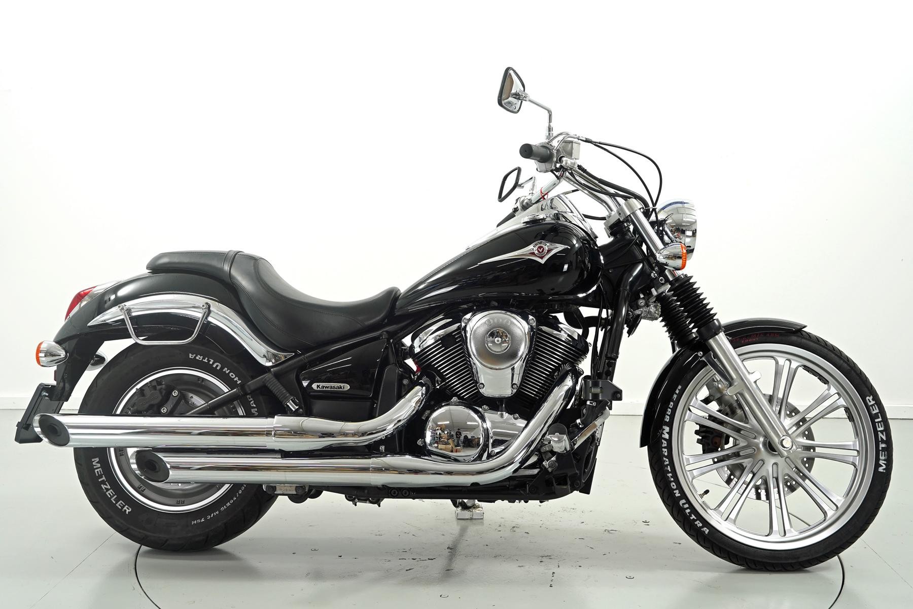 KAWASAKI VN 900 Custom-image-3