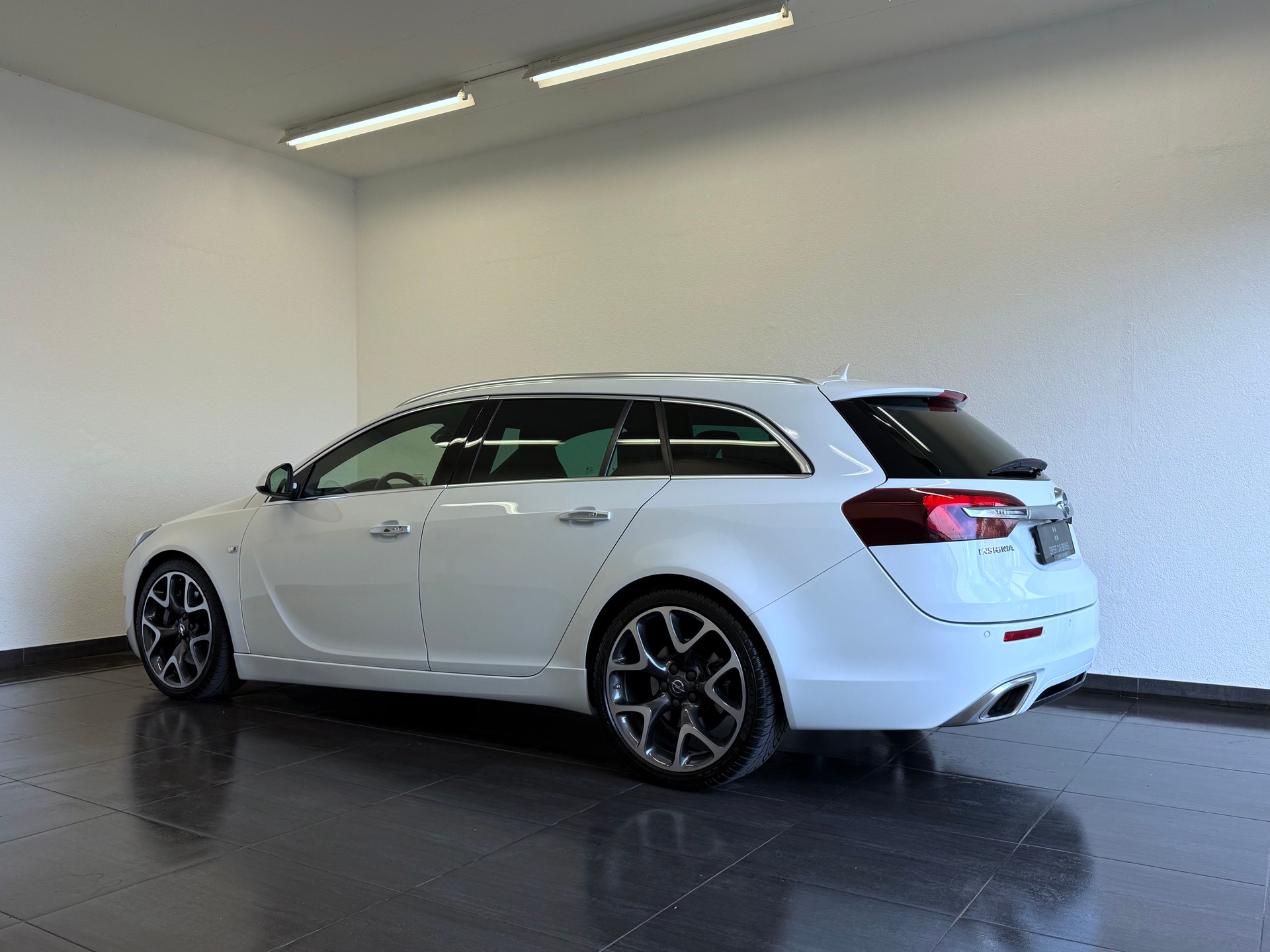 OPEL Insignia Sports Tourer 2.8 Turbo OPC 4WD Automatic-image-8