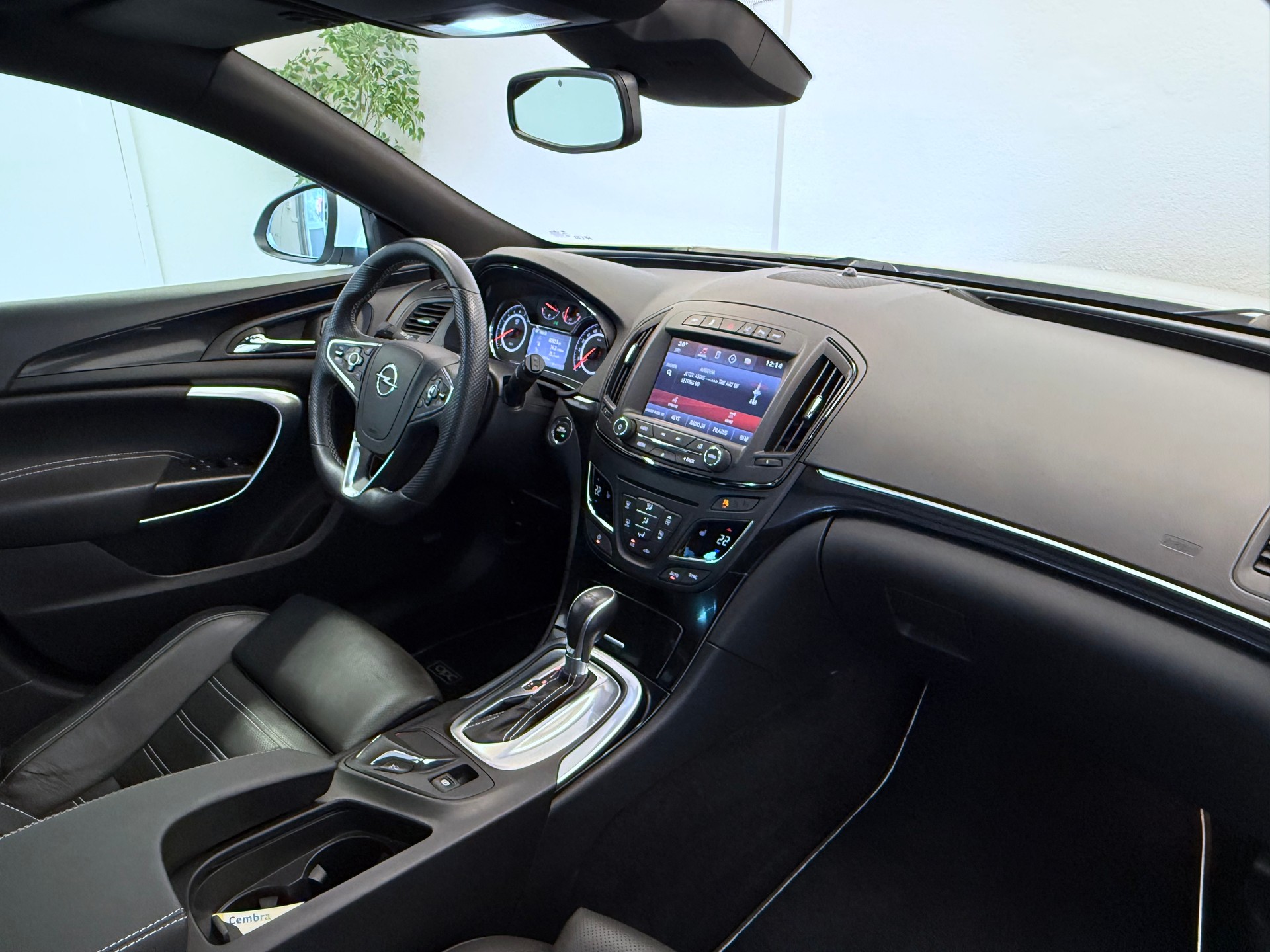 OPEL Insignia Sports Tourer 2.8 Turbo OPC 4WD Automatic-image-19