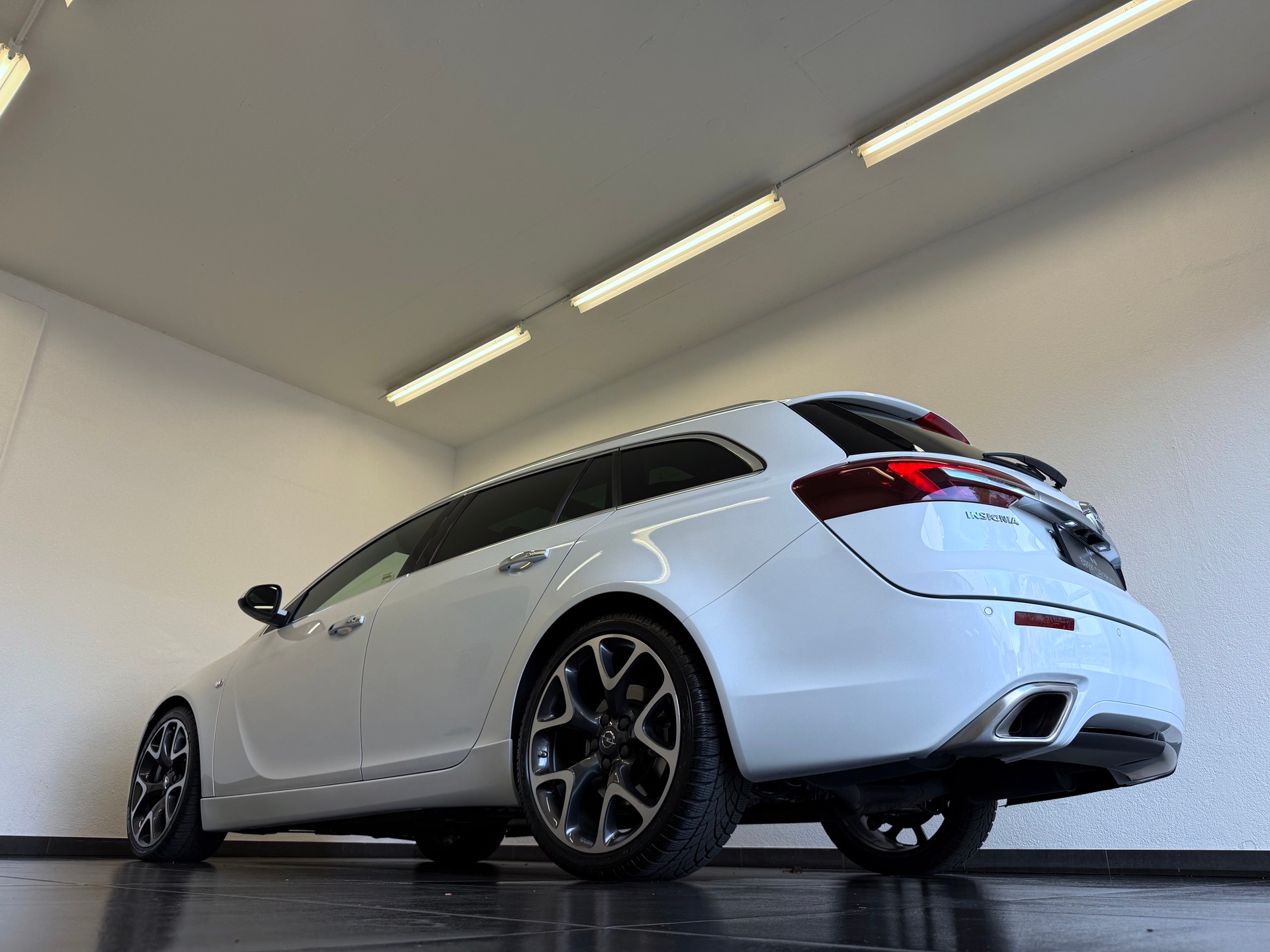 OPEL Insignia Sports Tourer 2.8 Turbo OPC 4WD Automatic-image-7
