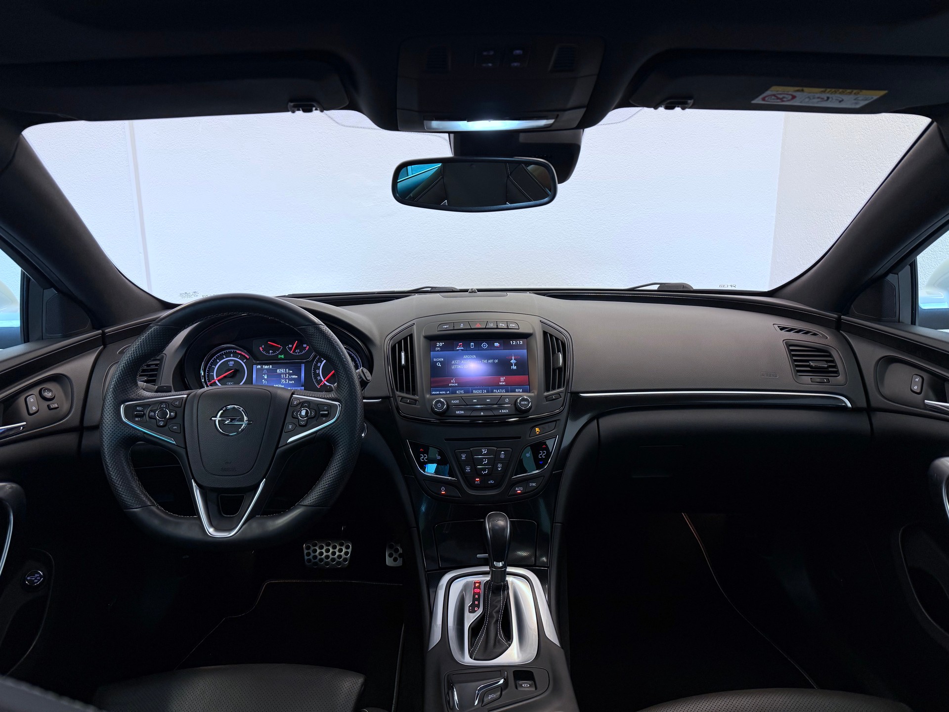 OPEL Insignia Sports Tourer 2.8 Turbo OPC 4WD Automatic-image-14