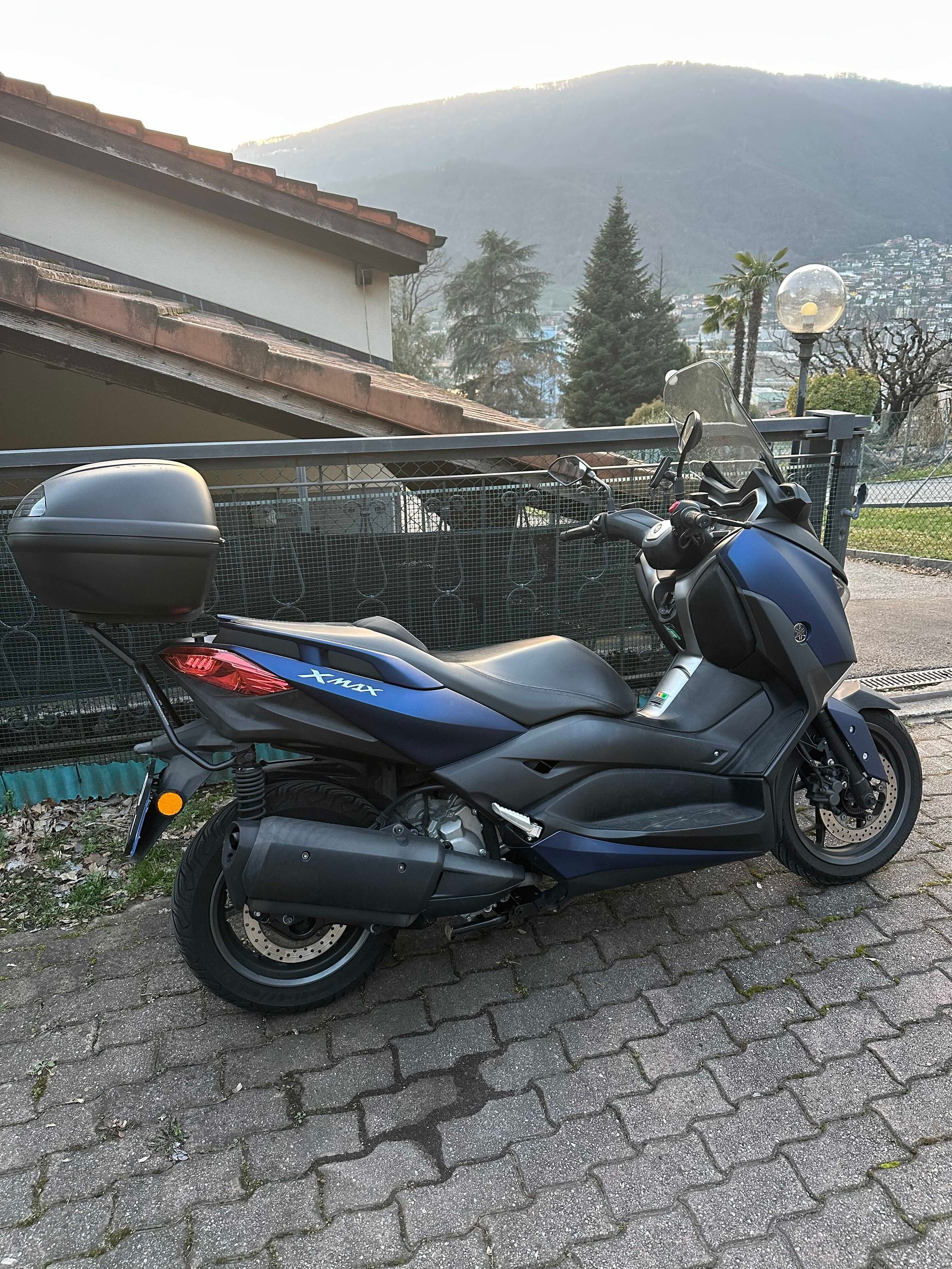 YAMAHA X-Max CZD 300 ABS-image-3