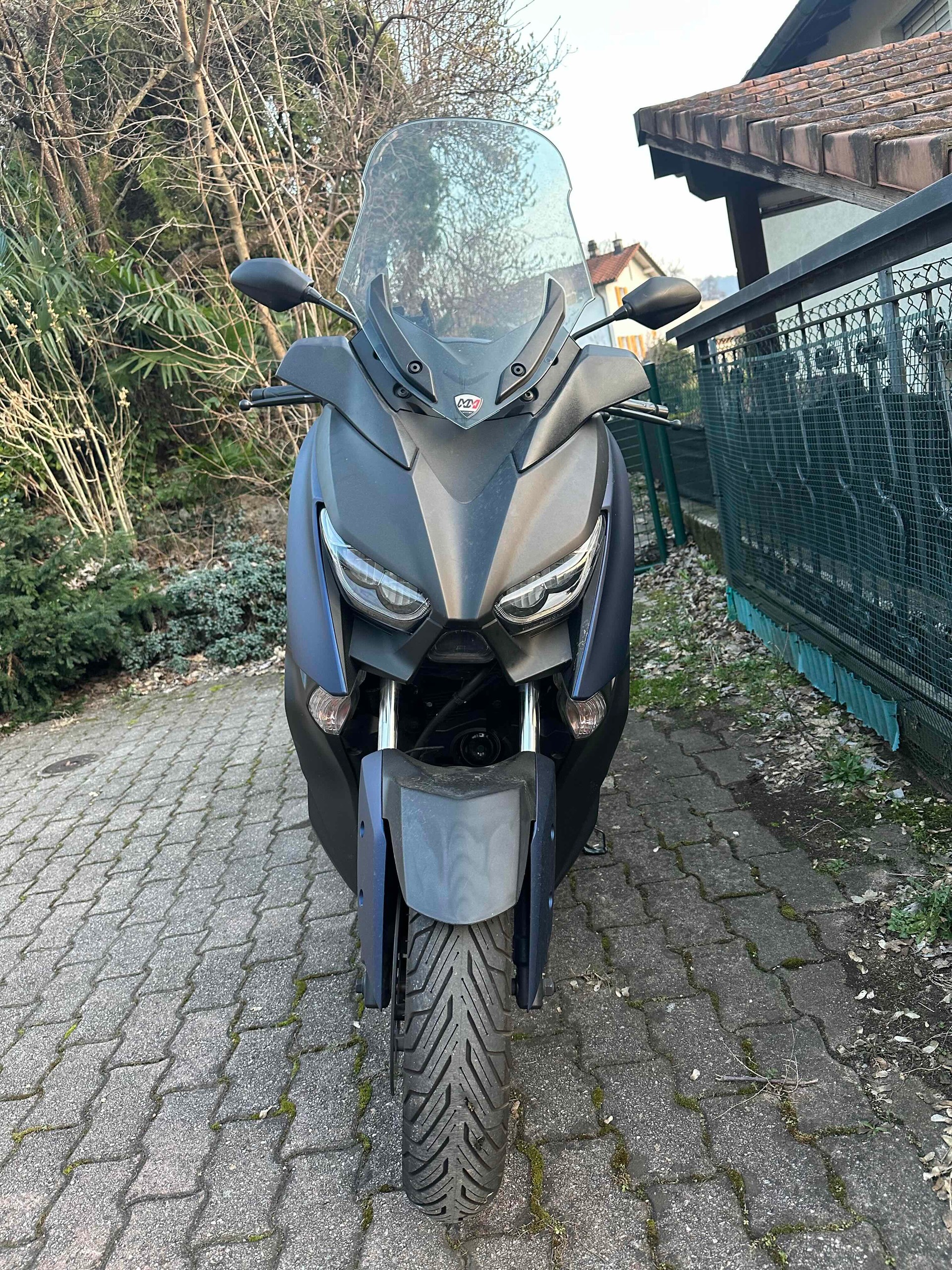YAMAHA X-Max CZD 300 ABS-image-1