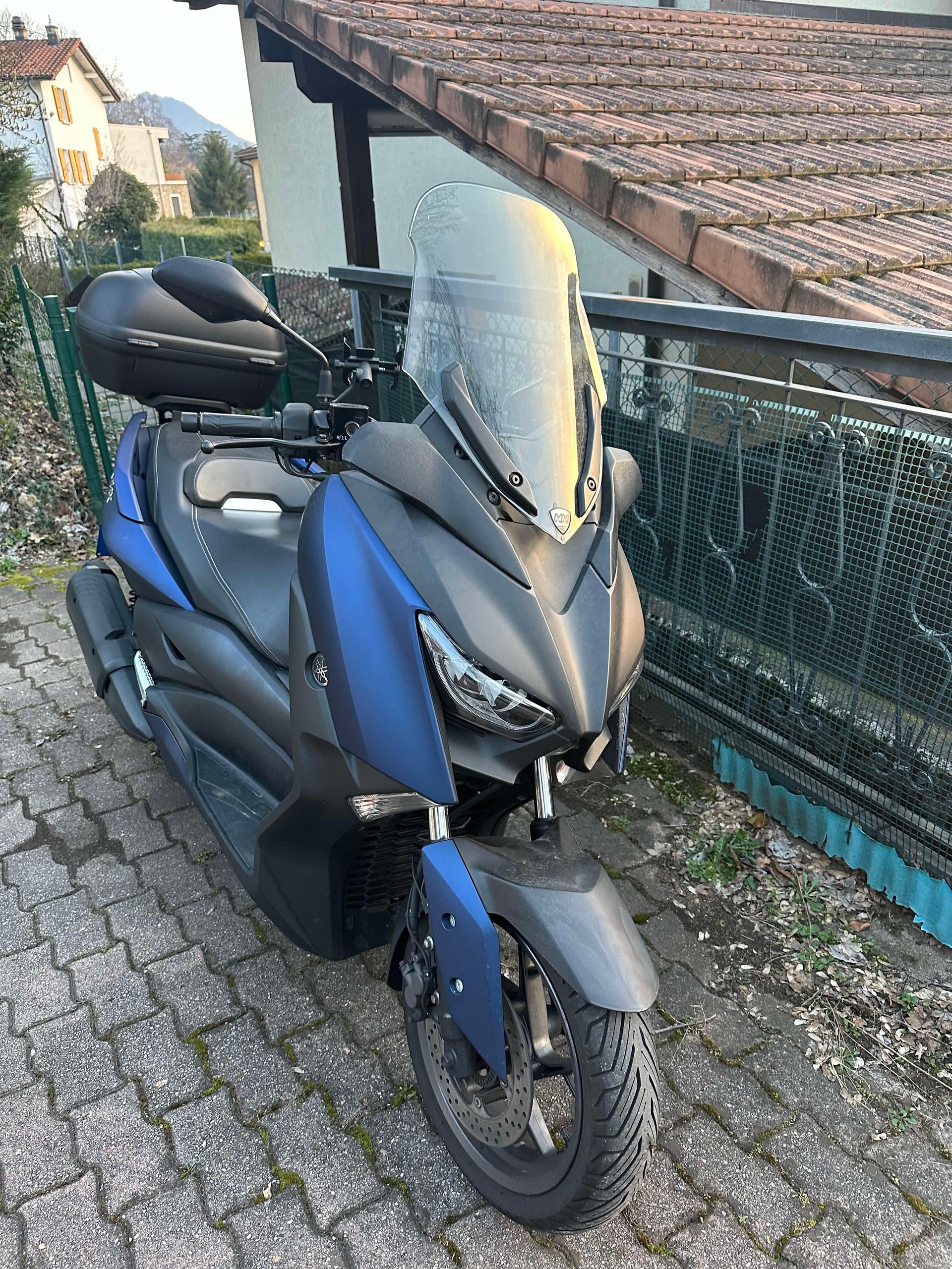 YAMAHA X-Max CZD 300 ABS-image-2