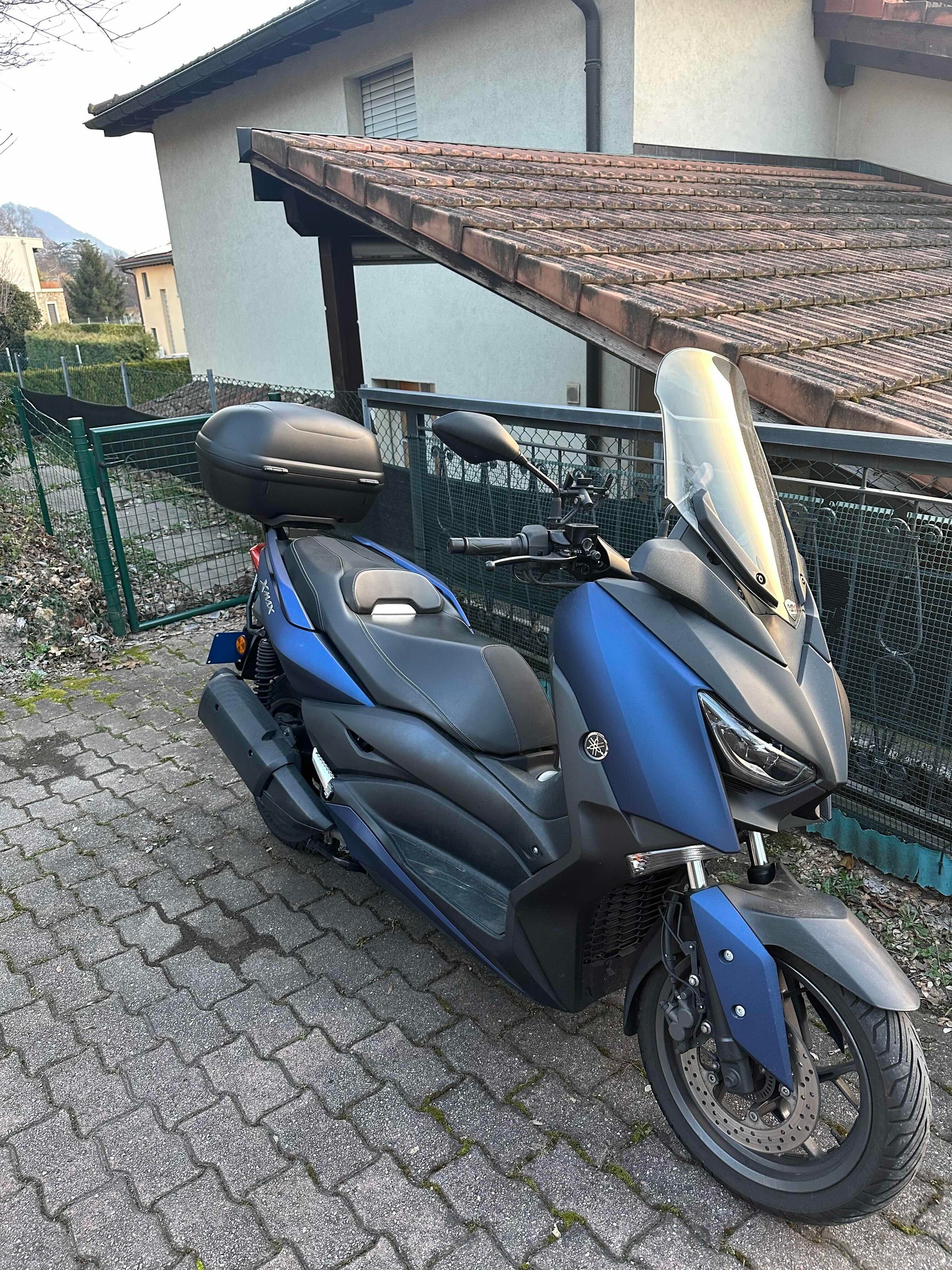 YAMAHA X-Max CZD 300 ABS-image-0