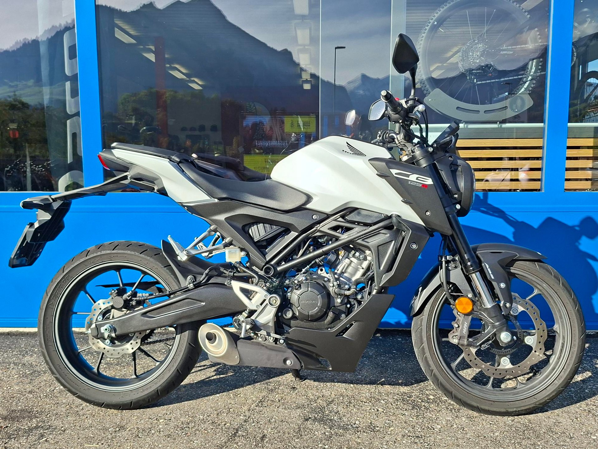 HONDA CB 125 R-image-0