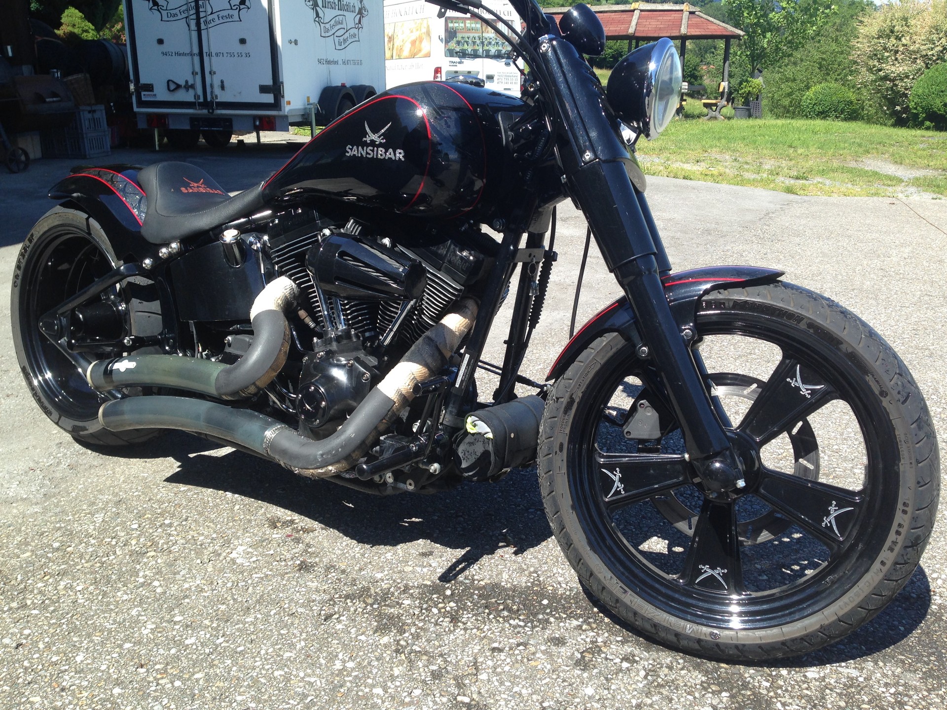HARLEY-DAVIDSON Custombike-image-1
