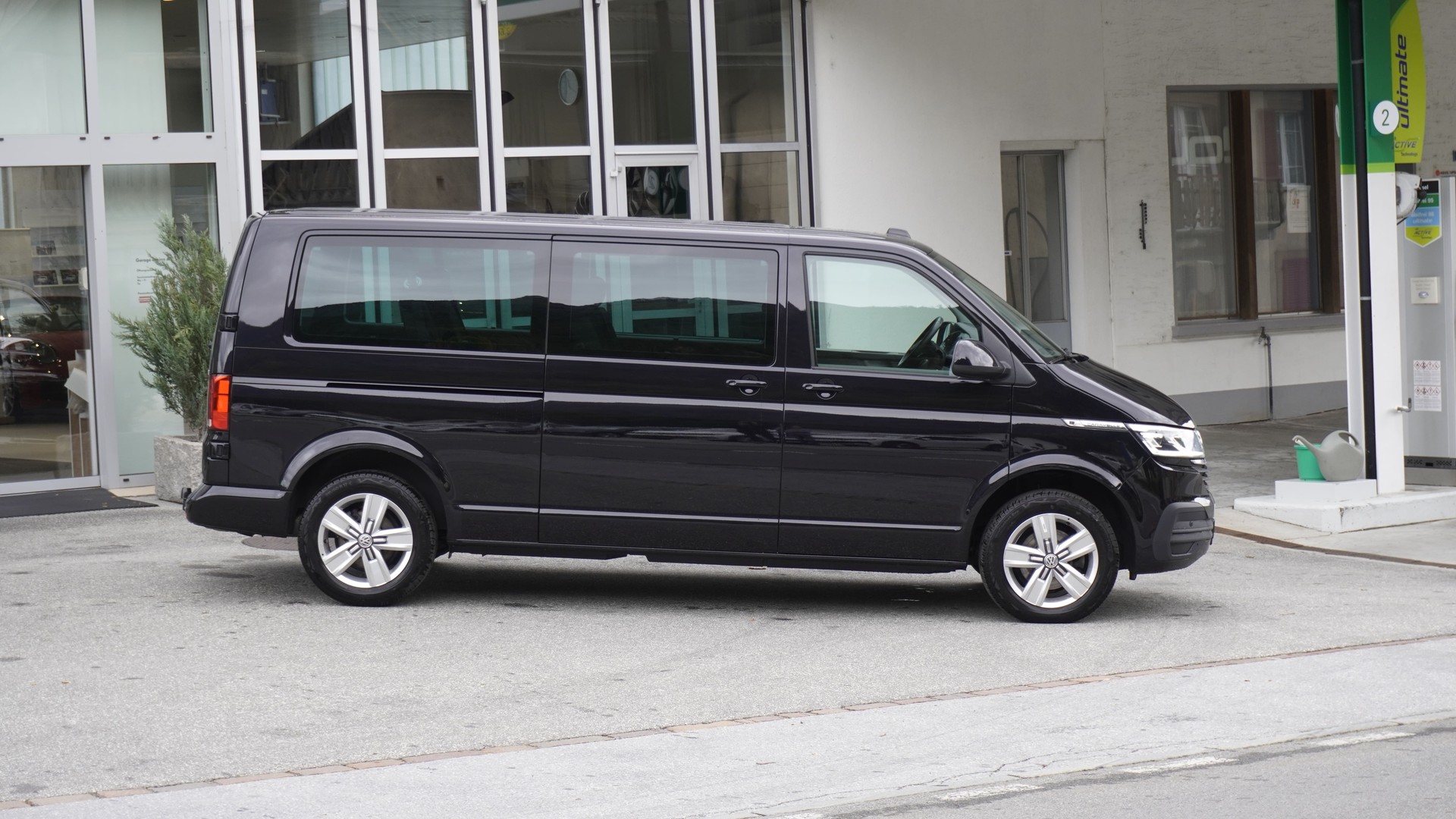 VW T6.1 Caravelle 2.0 TDI 4Motion DSG-image-10