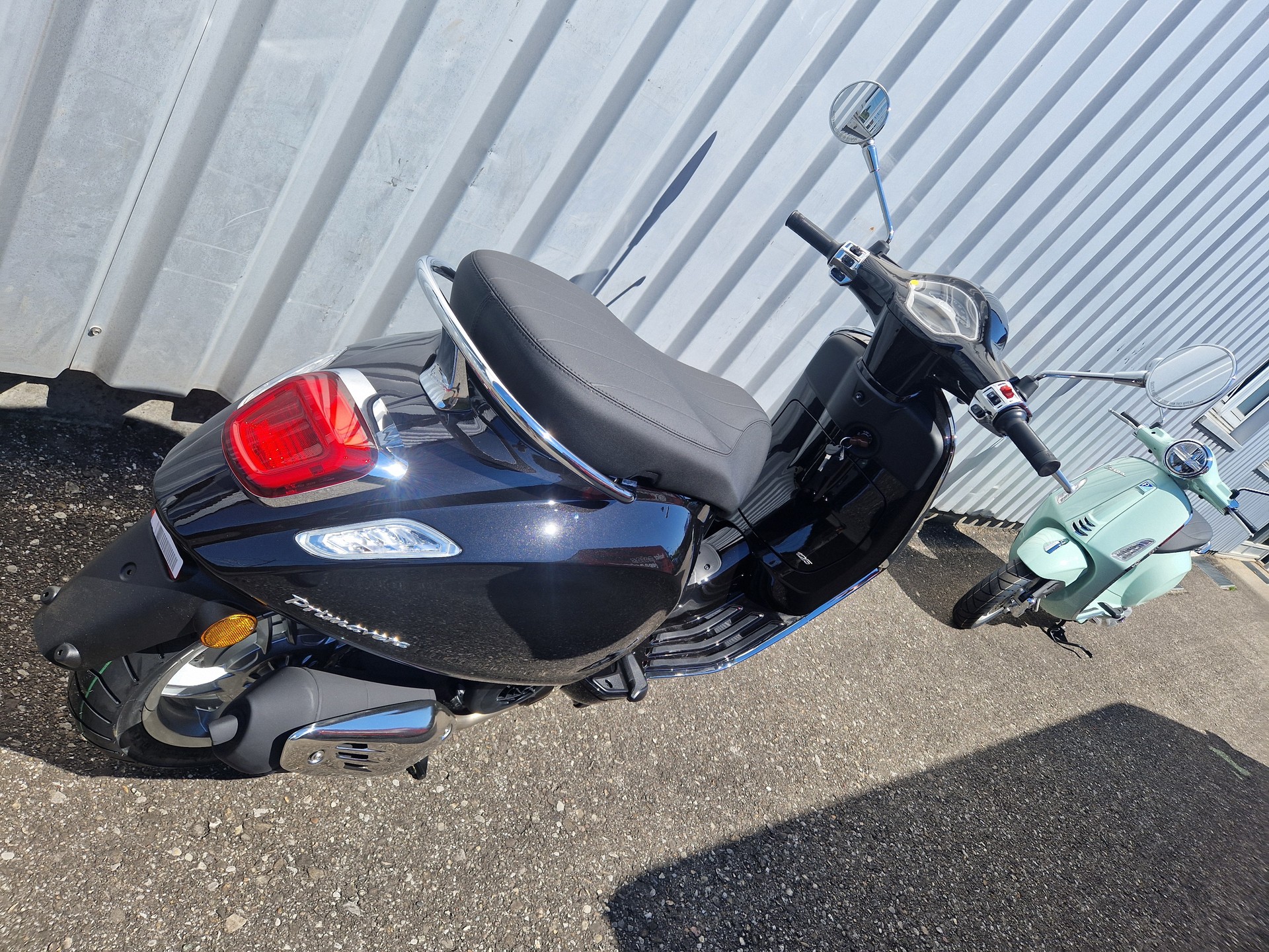 PIAGGIO Vespa 125 Primavera ABS 2024-image-4