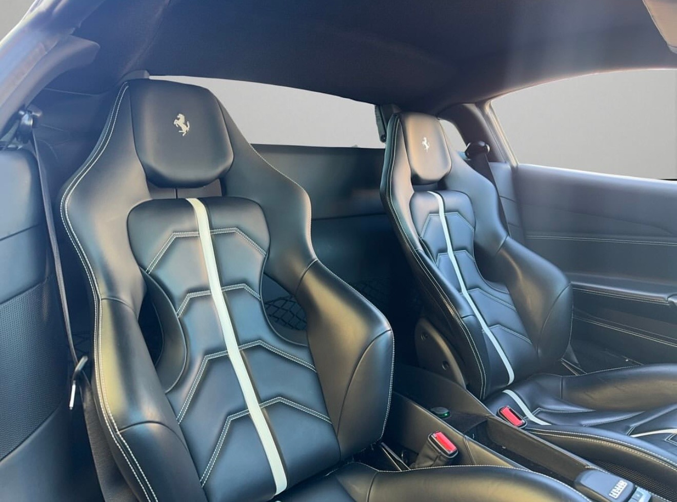 FERRARI 488 GTB 3.9 V8-image-5