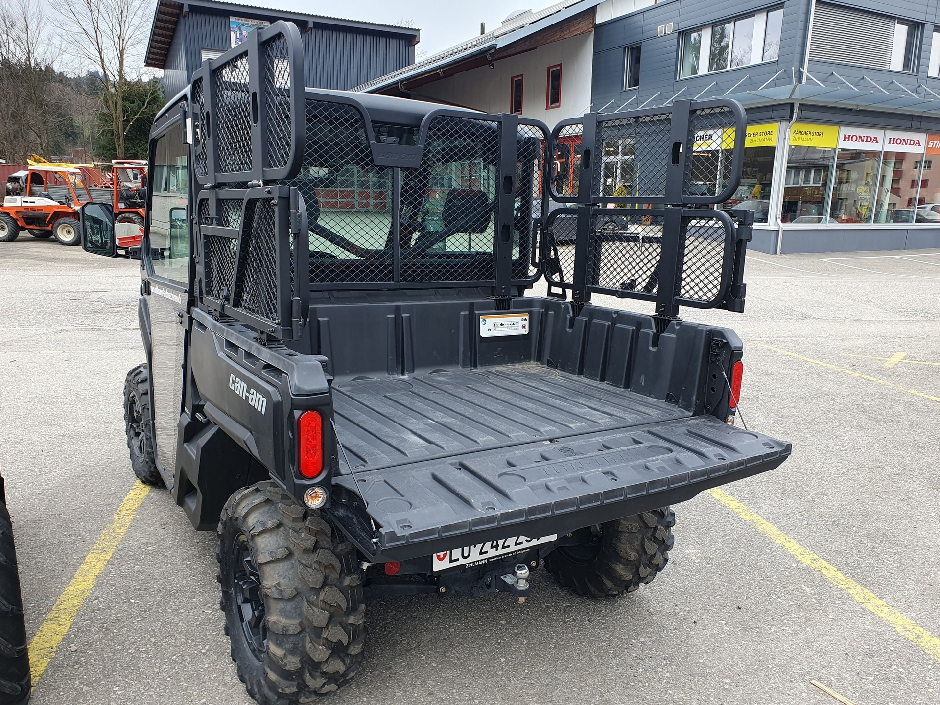 CAN-AM Traxter HD7 XU-image-2