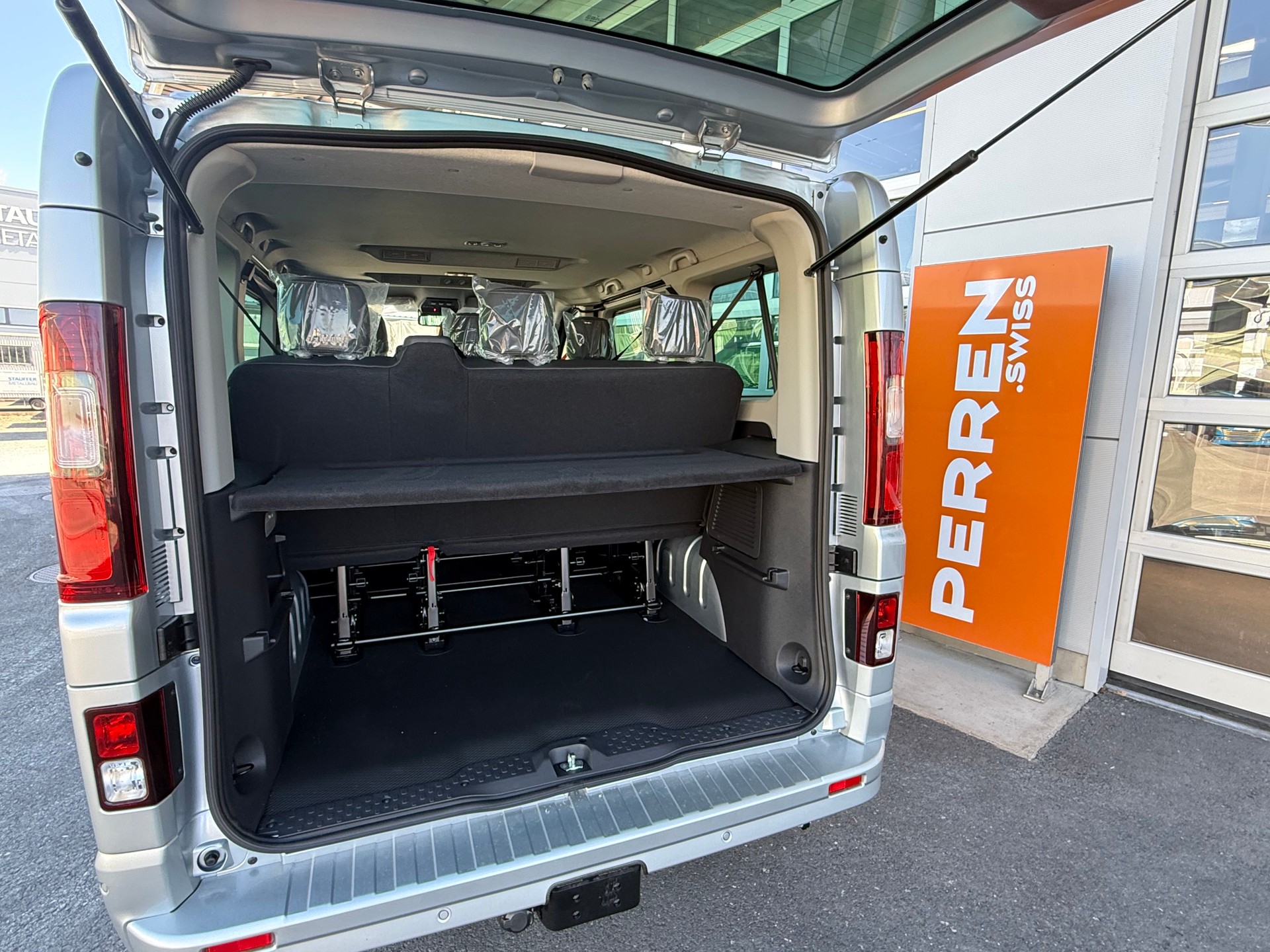 RENAULT 9-Plätze dCi 170-image-4
