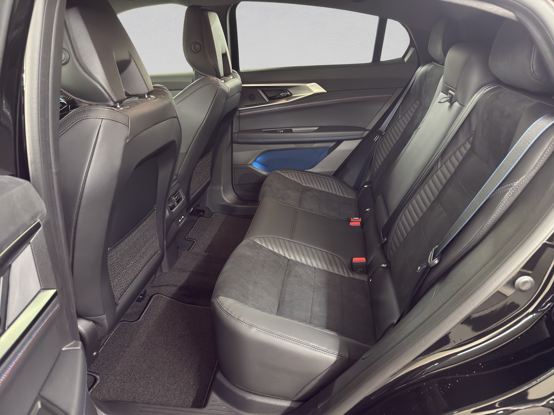 RENAULT Esprit Alpine full hybrid E-Tech 200-image-12