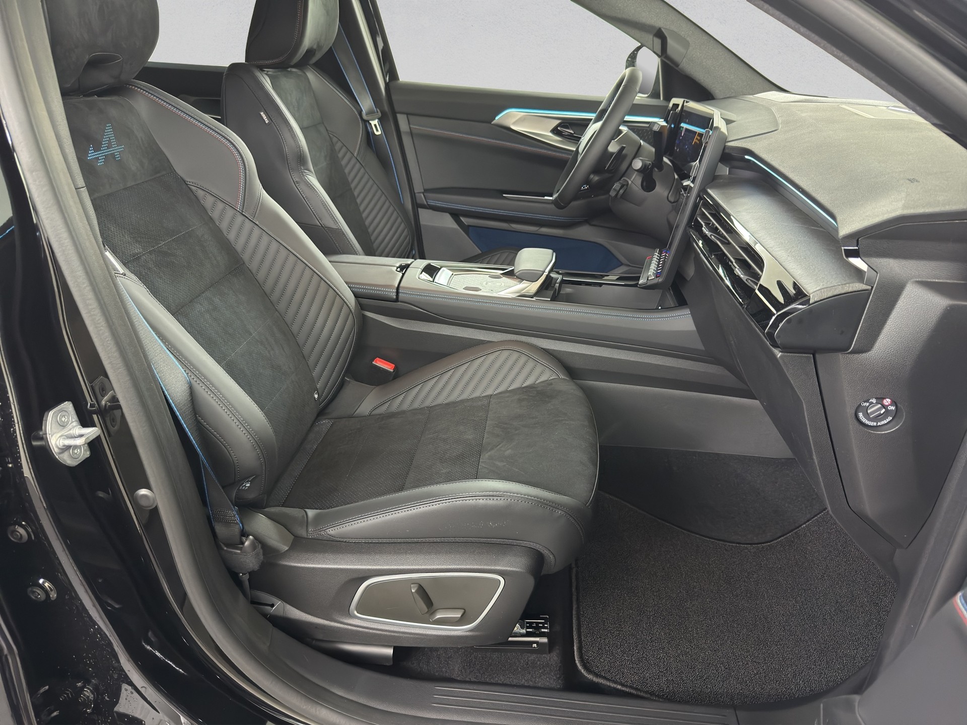 RENAULT Esprit Alpine full hybrid E-Tech 200-image-14