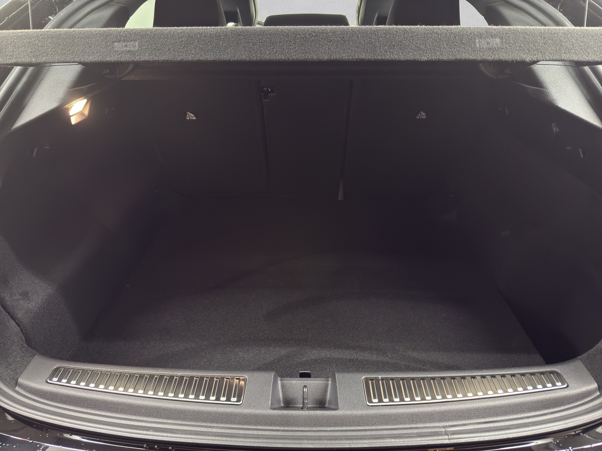 RENAULT Esprit Alpine full hybrid E-Tech 200-image-13