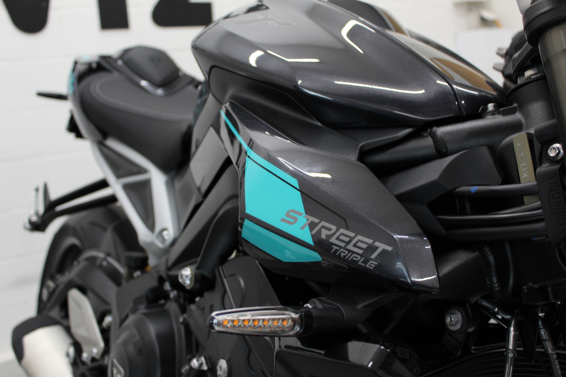 TRIUMPH Street Triple 765 RS-image-5