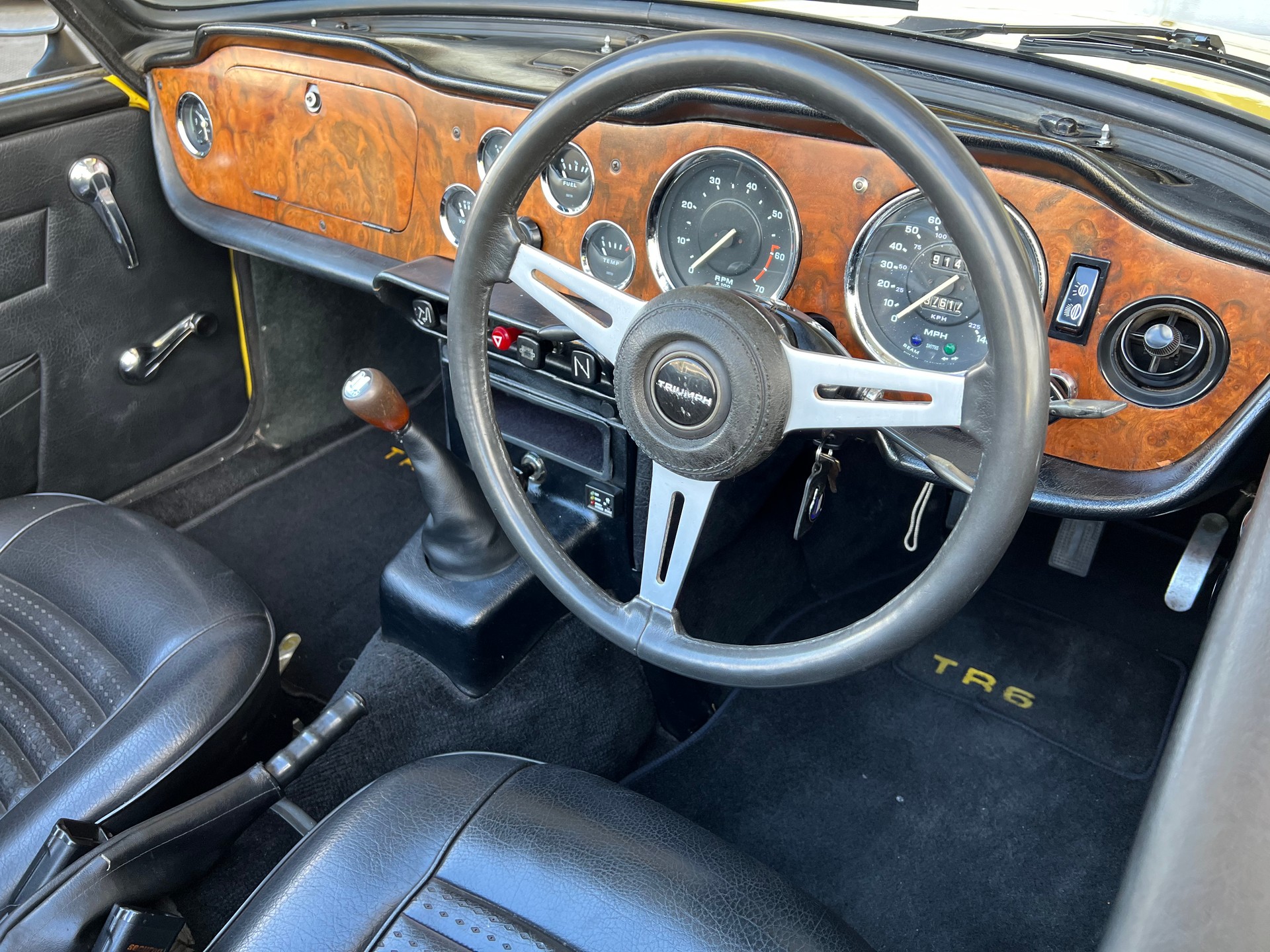 TRIUMPH TR6 PI-image-18