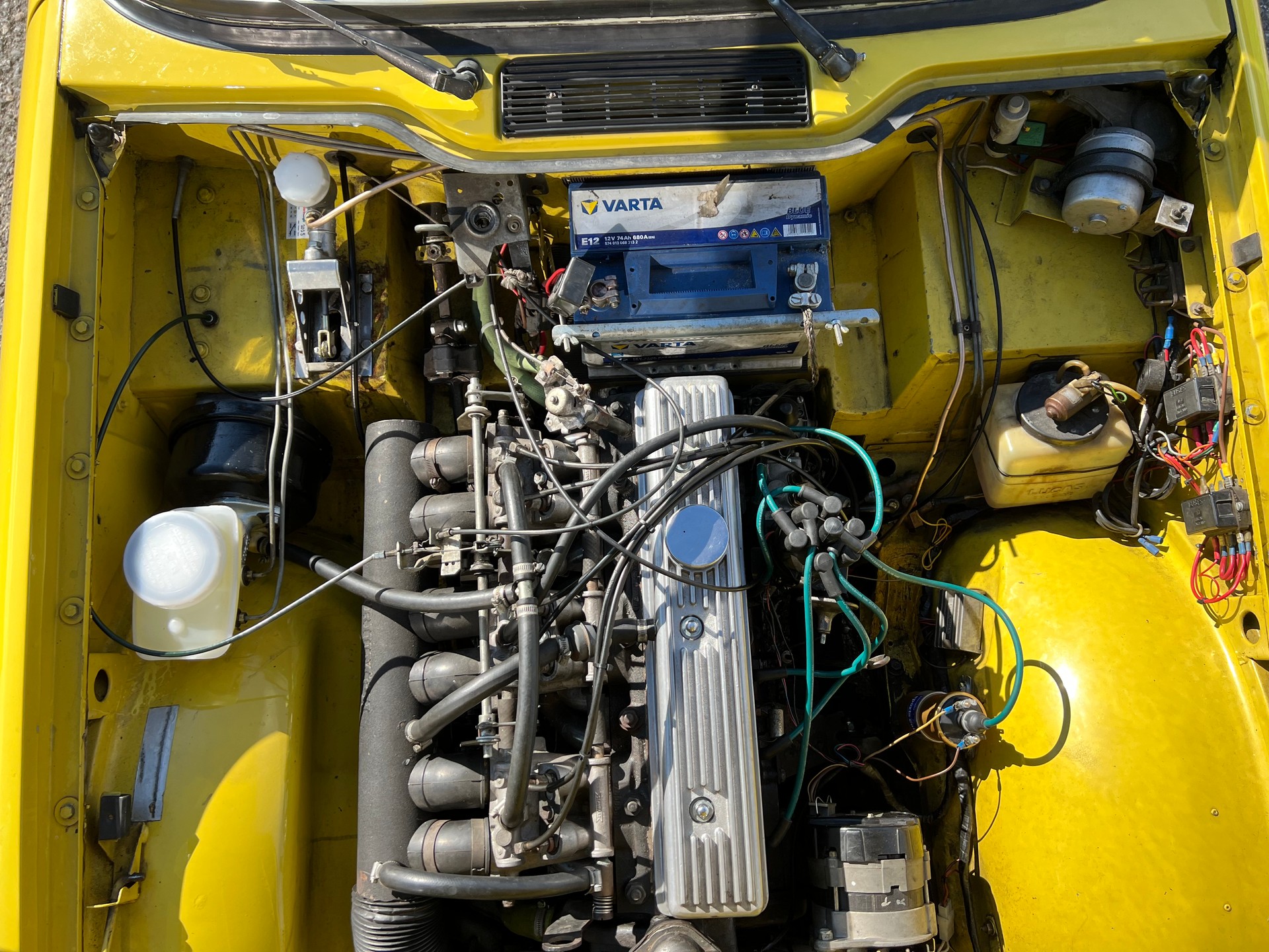 TRIUMPH TR6 PI-image-29