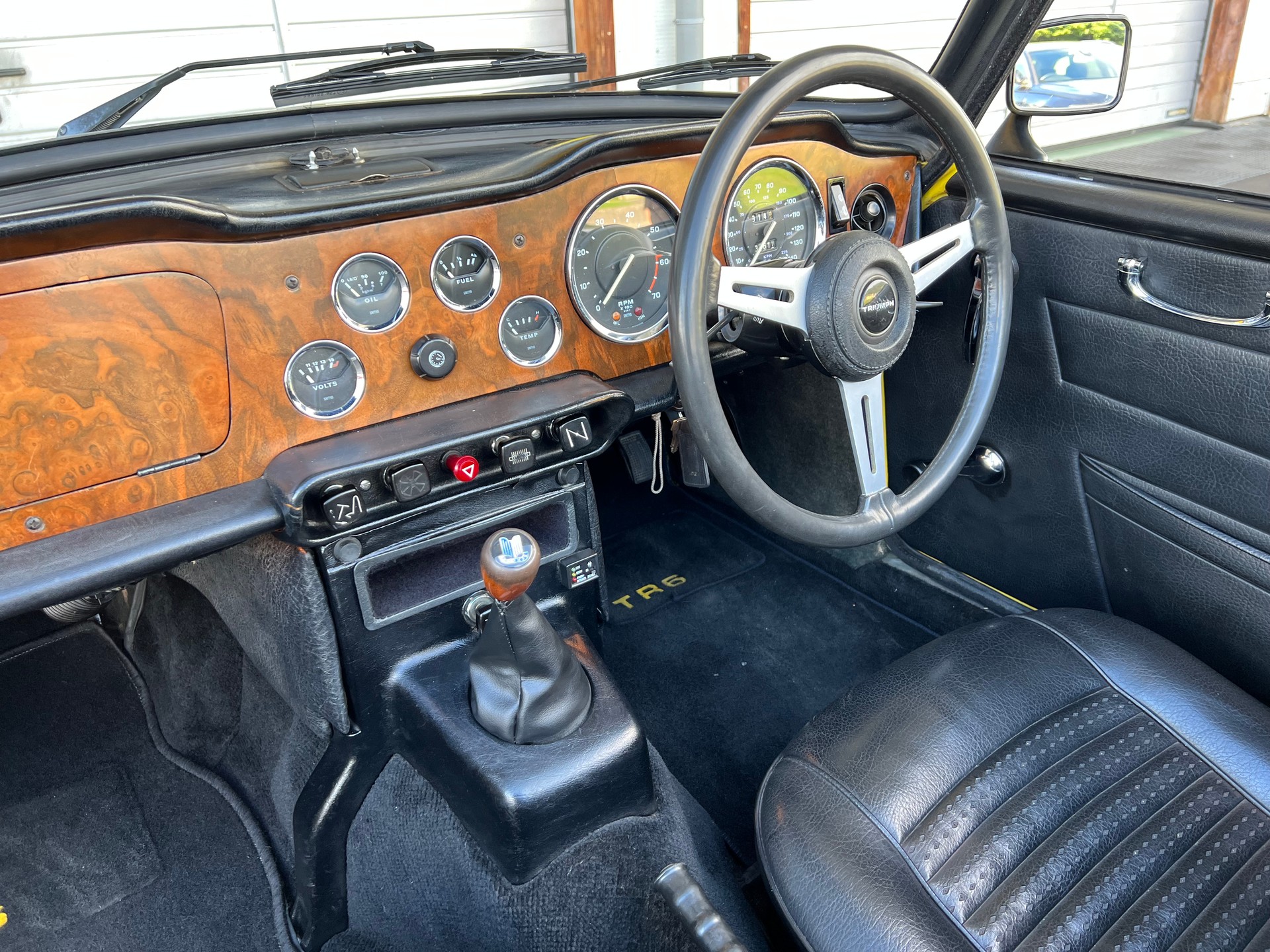 TRIUMPH TR6 PI-image-15