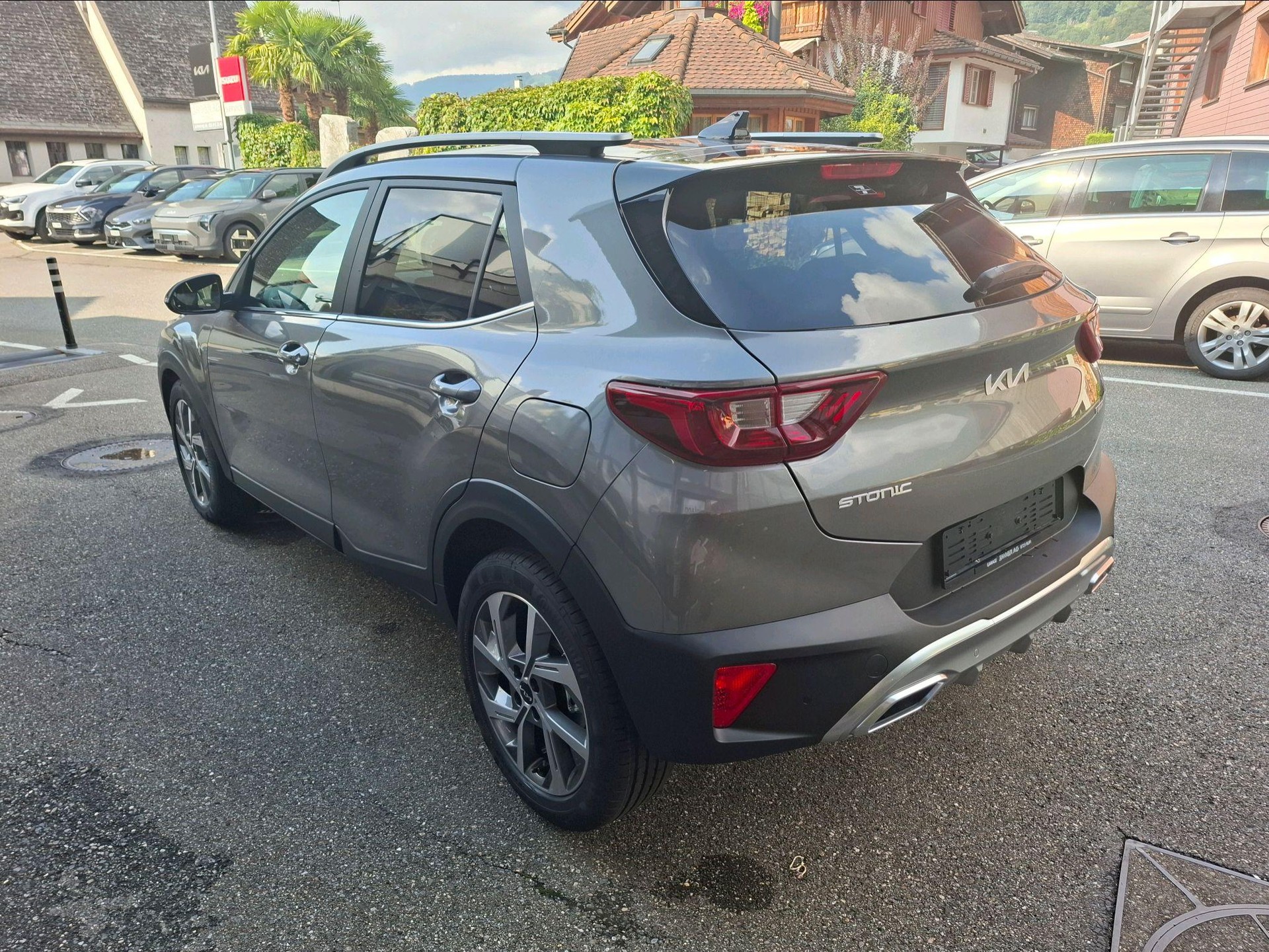 KIA Stonic 1.0 T-GDi GT-Line-image-5