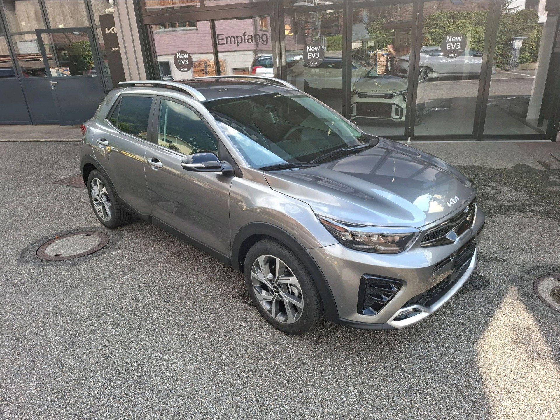 KIA Stonic 1.0 T-GDi GT-Line-image-2