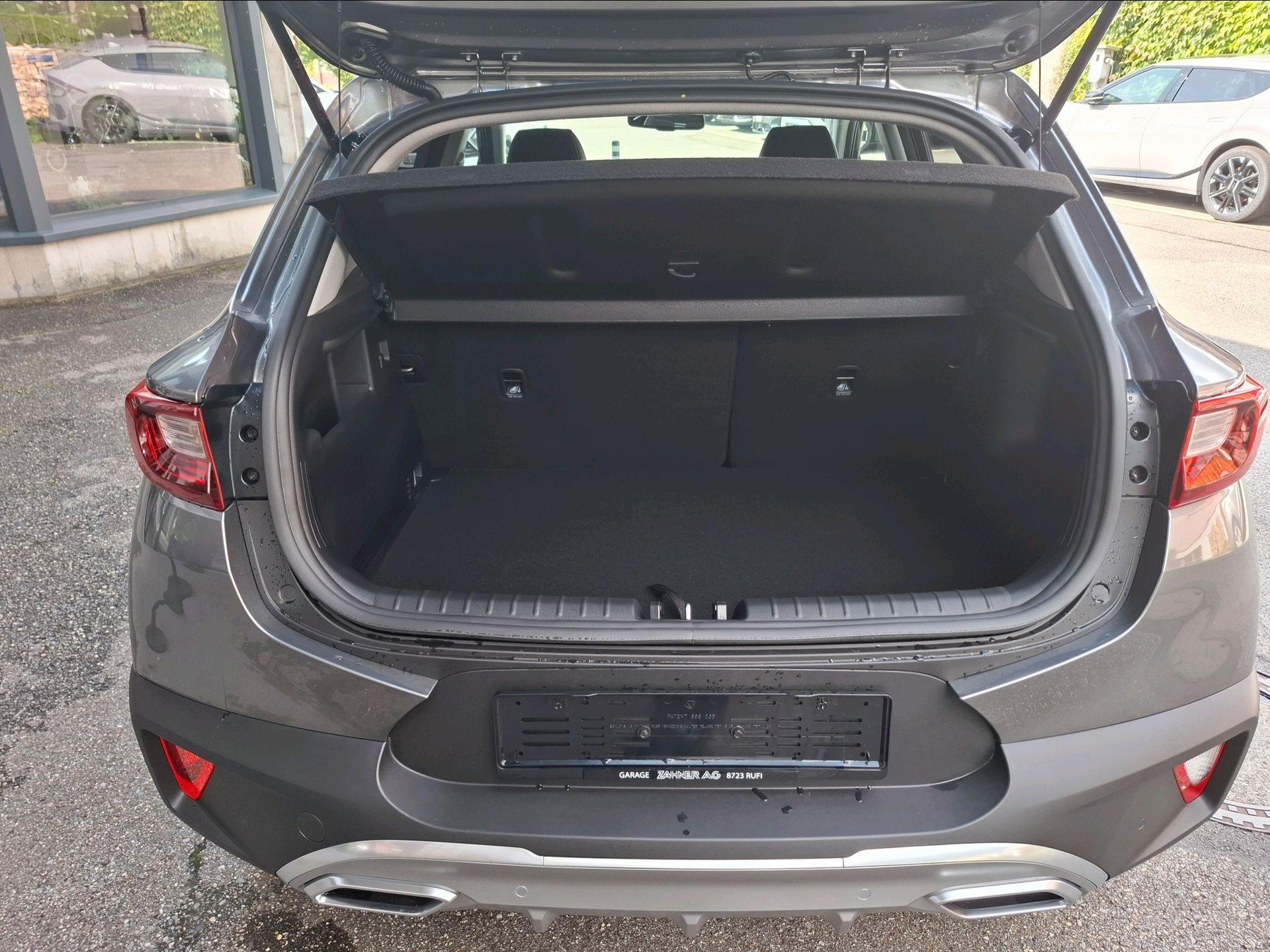 KIA Stonic 1.0 T-GDi GT-Line-image-6