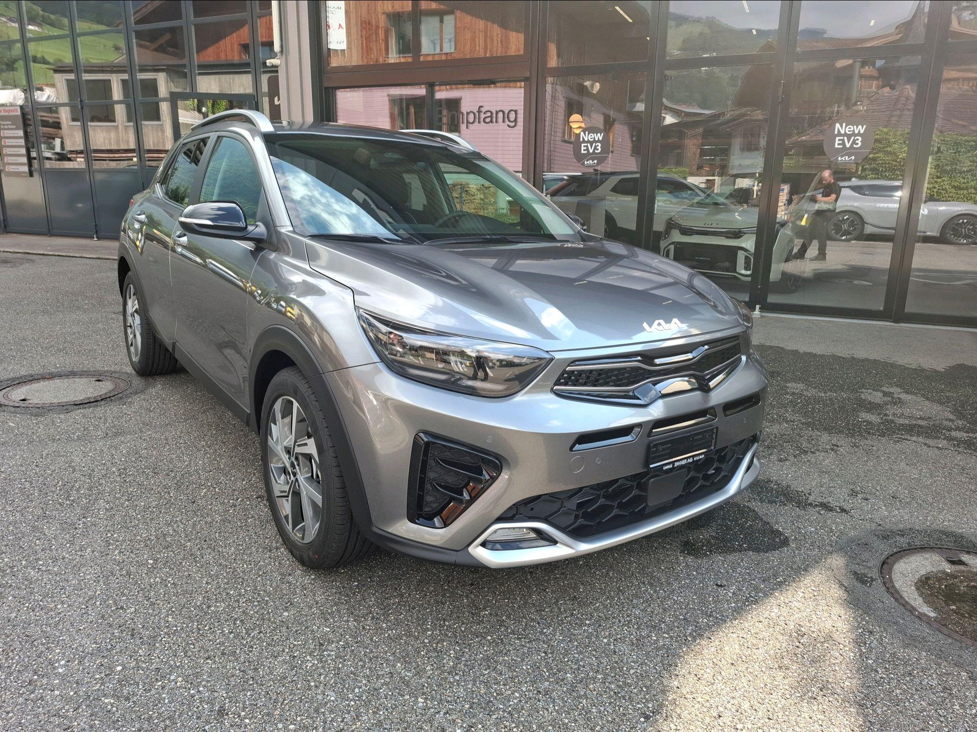 KIA Stonic 1.0 T-GDi GT-Line-image-1