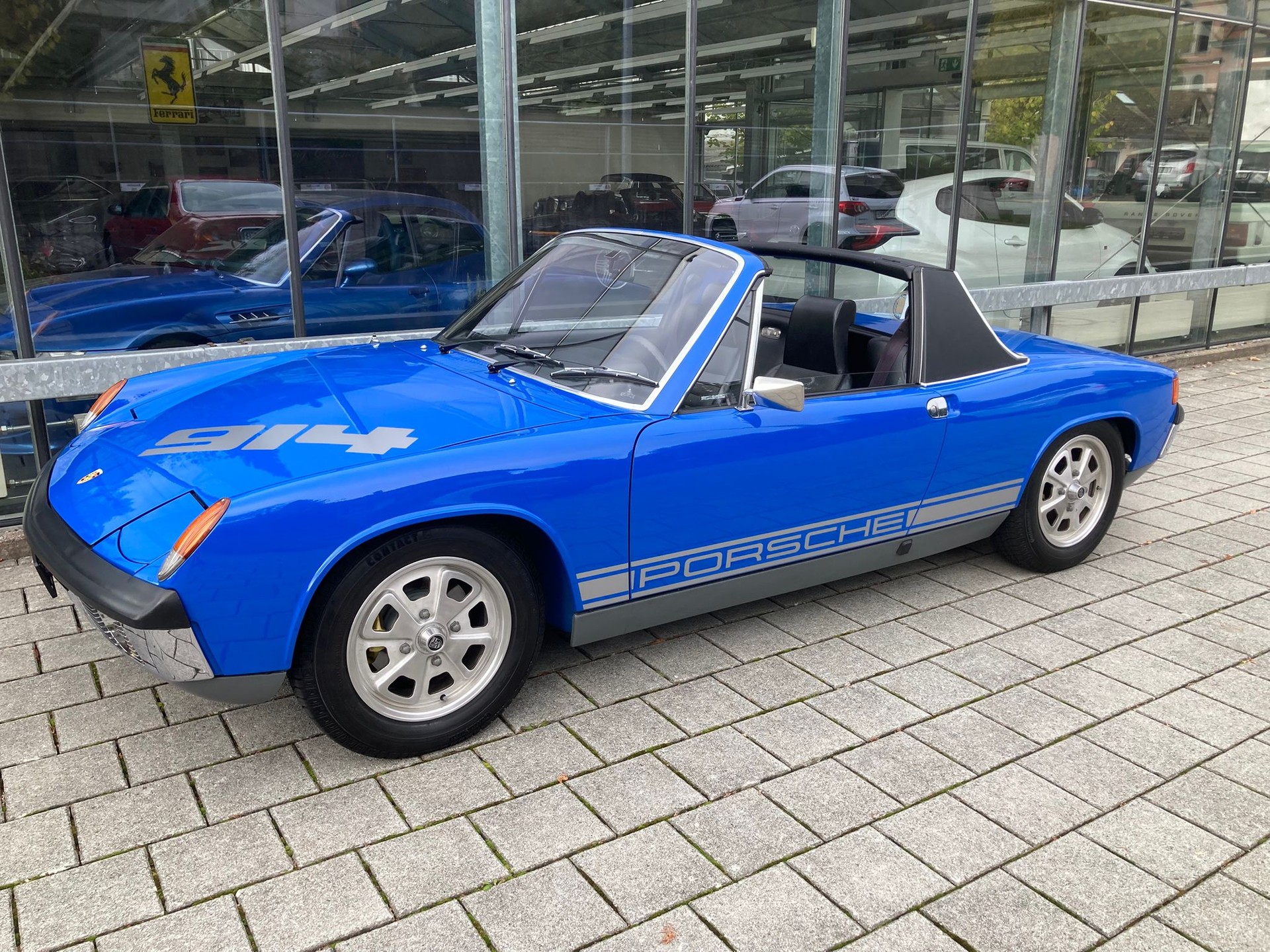PORSCHE 914