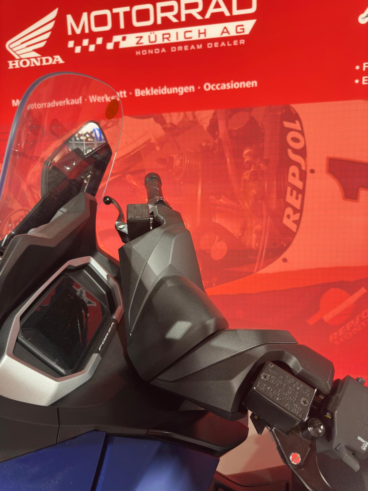 HONDA Nss 125 Forza Smart TopBox *DEMO-BIKE*-image-8
