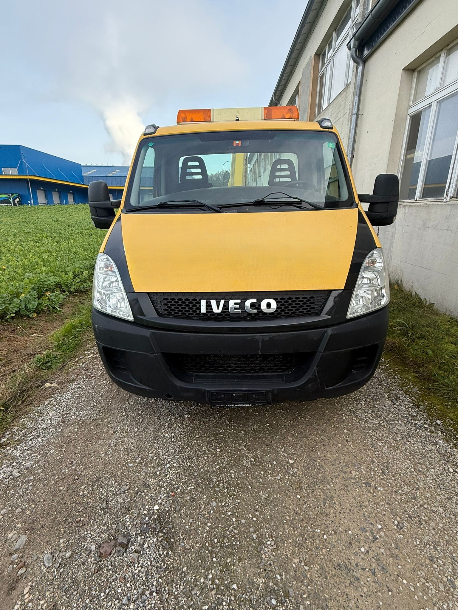 IVECO 35 C 15-image-1