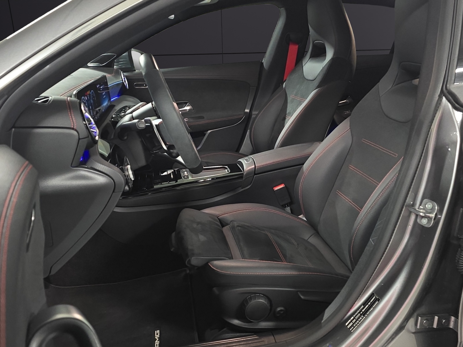 MERCEDES-BENZ CLA Shooting Brake 45 S AMG 4Matic 8G-DCT-image-8