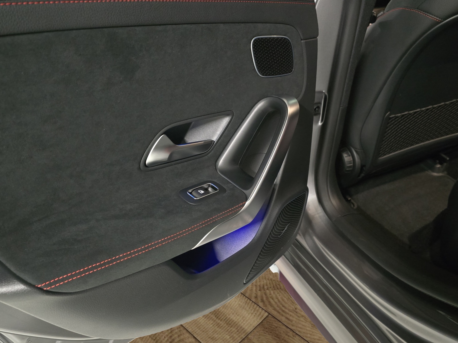 MERCEDES-BENZ CLA Shooting Brake 45 S AMG 4Matic 8G-DCT-image-21